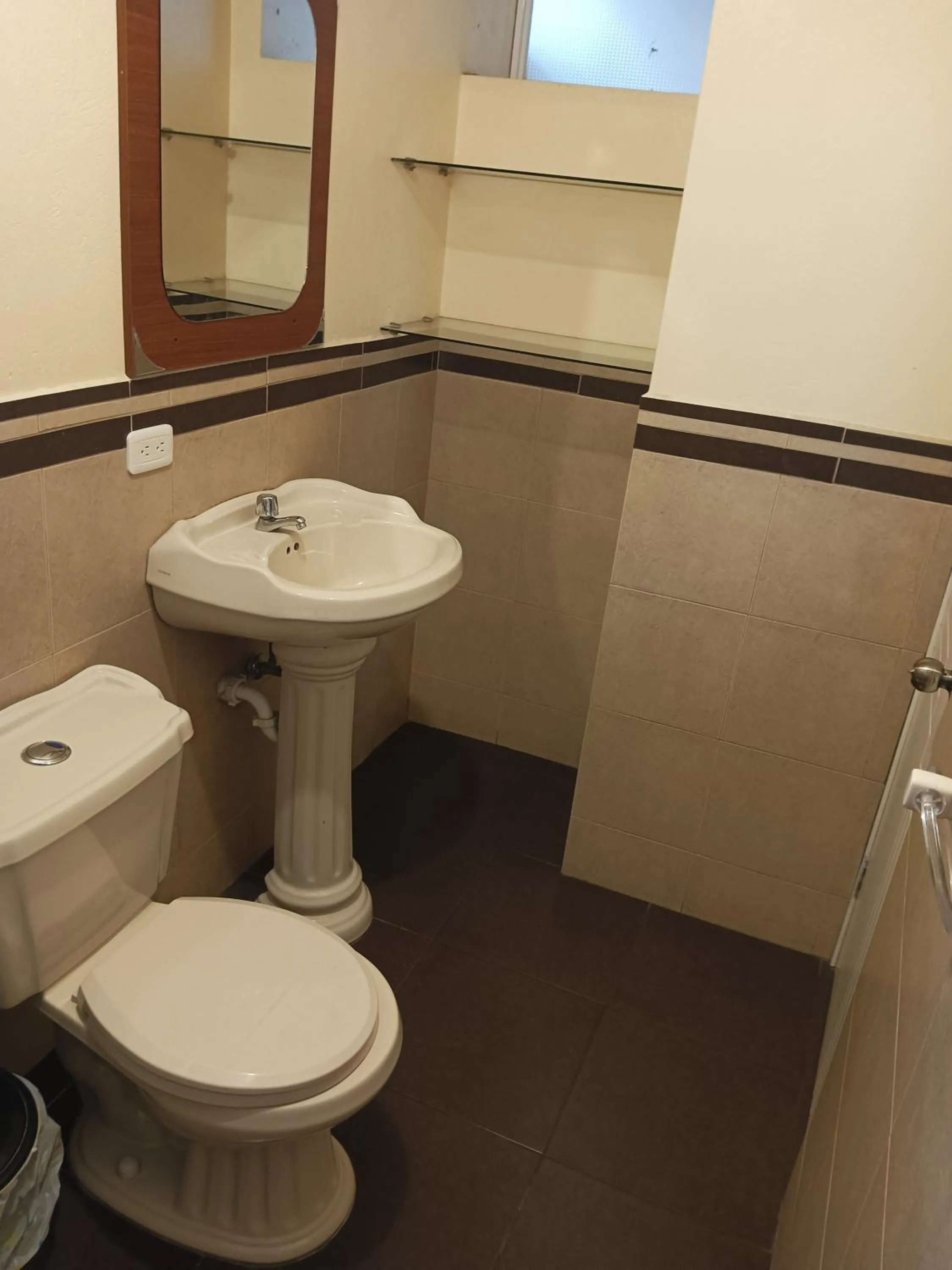 Bathroom in Hostal Puertas Del Sol
