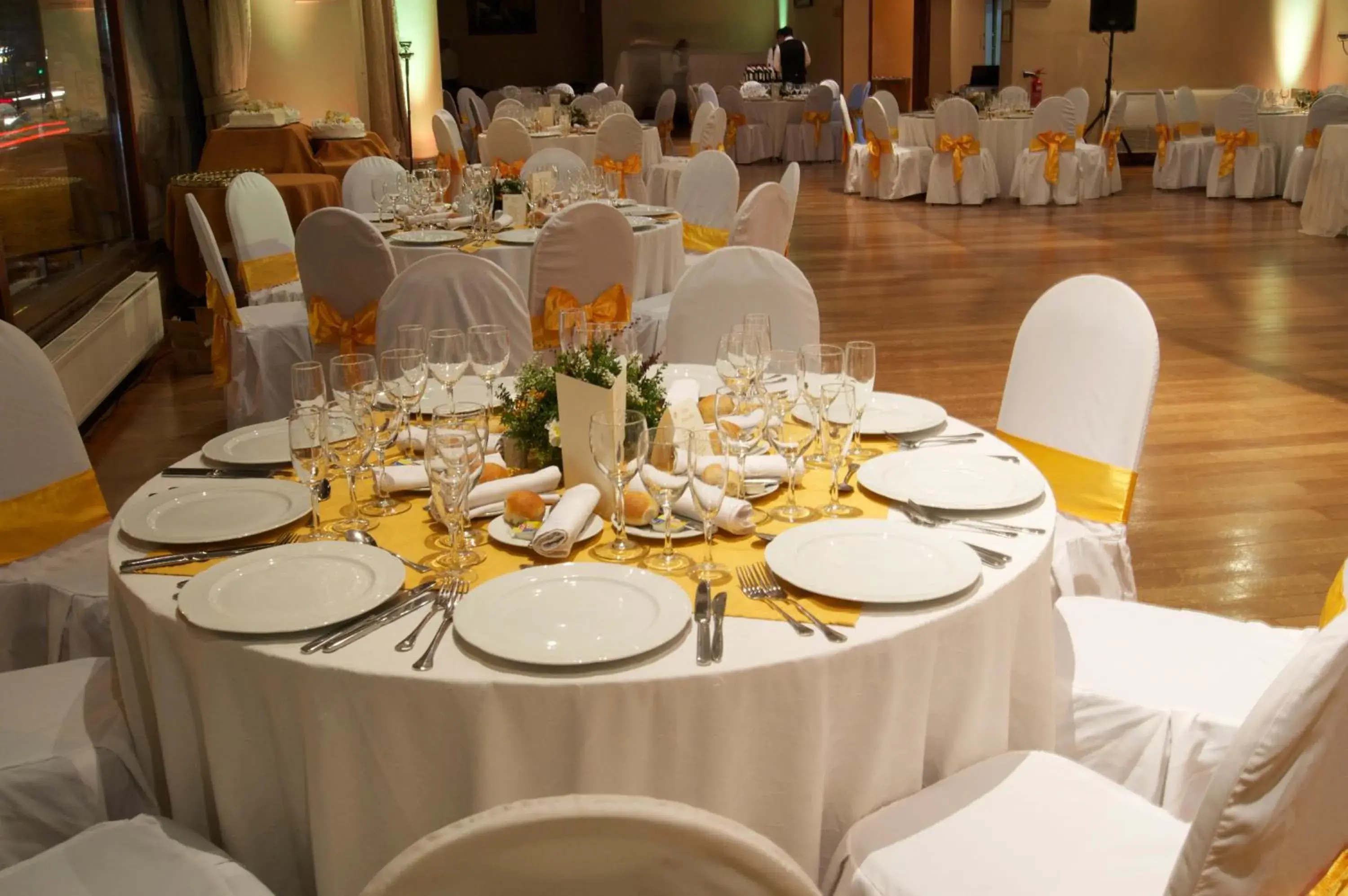 Restaurant/places to eat in Gran Hotel Vicente Costanera Restaurant/places to eat in Gran Hotel Vicente Costanera