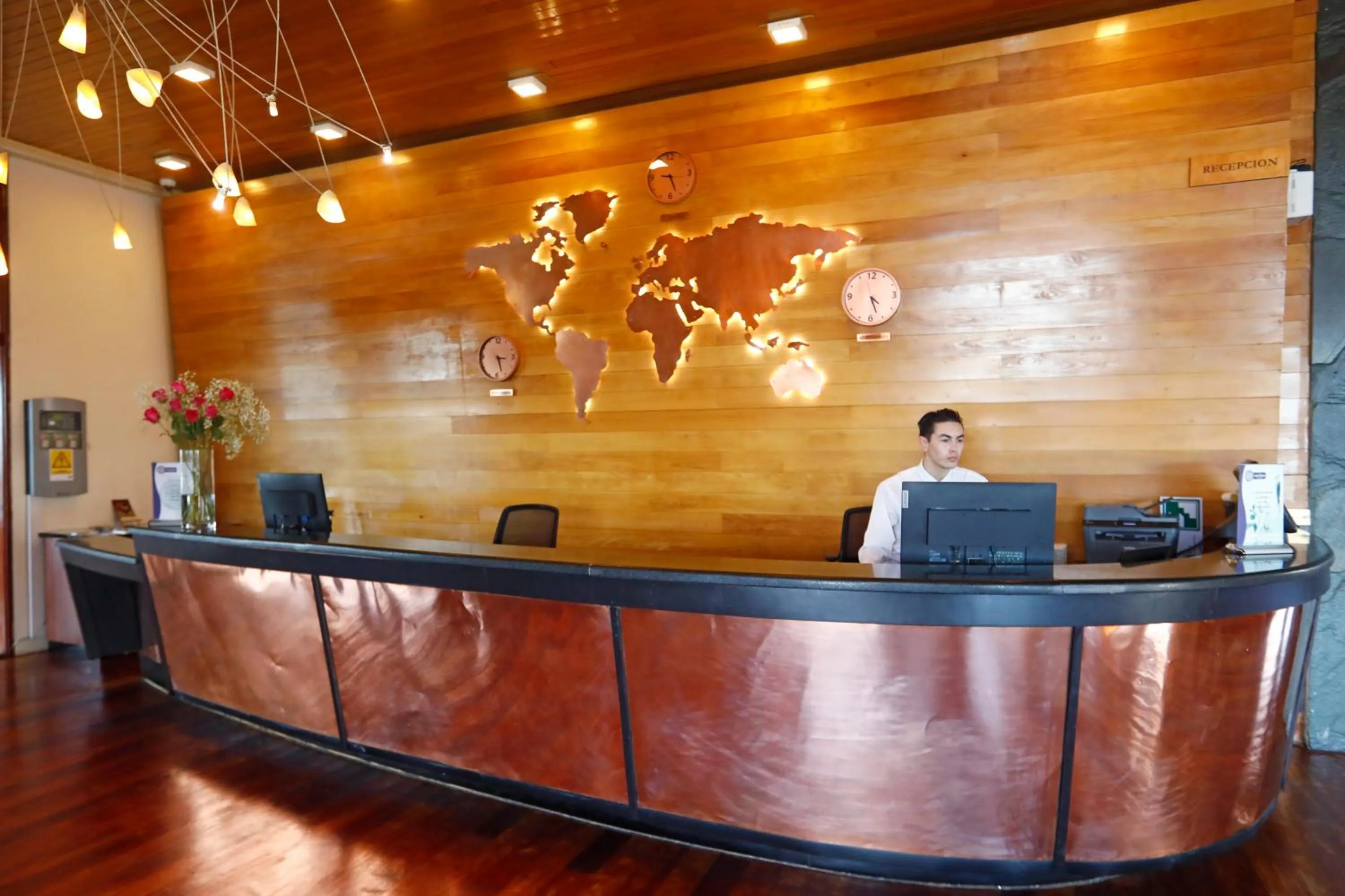 Gran Hotel Vicente Costanera