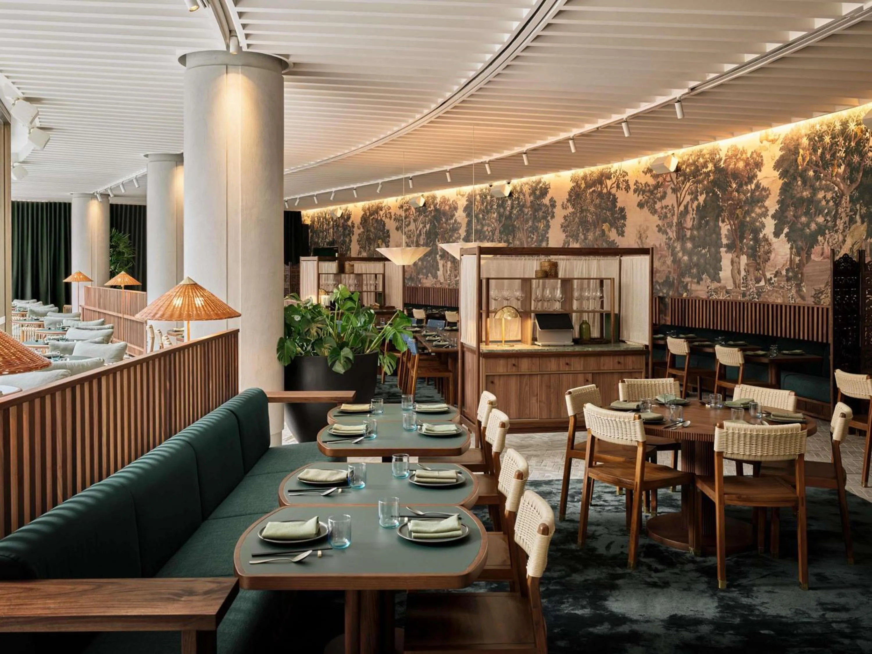 Restaurant/places to eat in Sofitel Sydney Wentworth