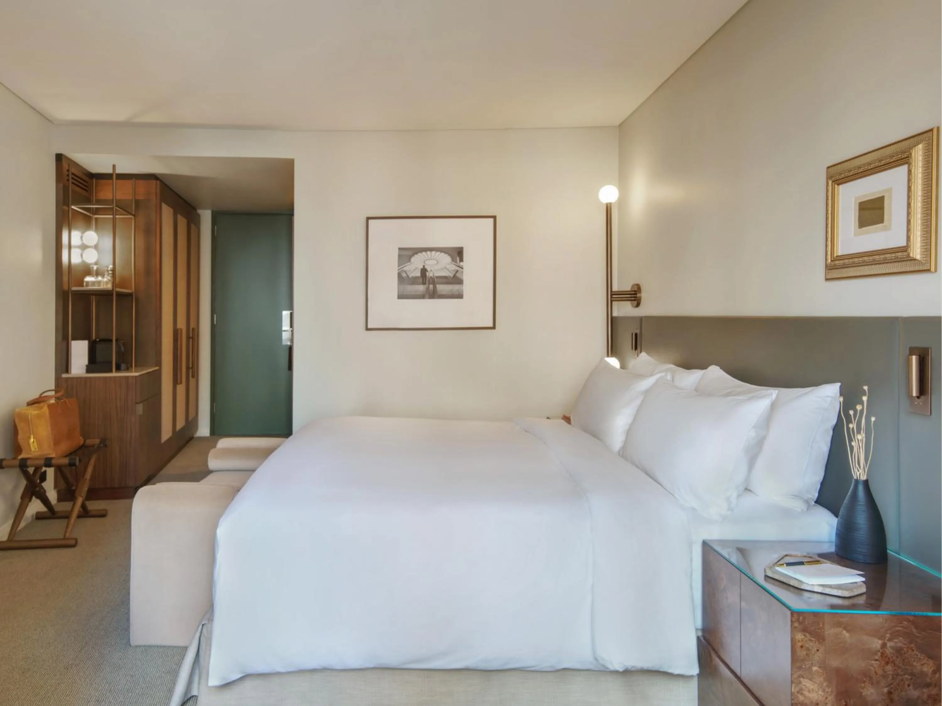 Bed in Sofitel Sydney Wentworth