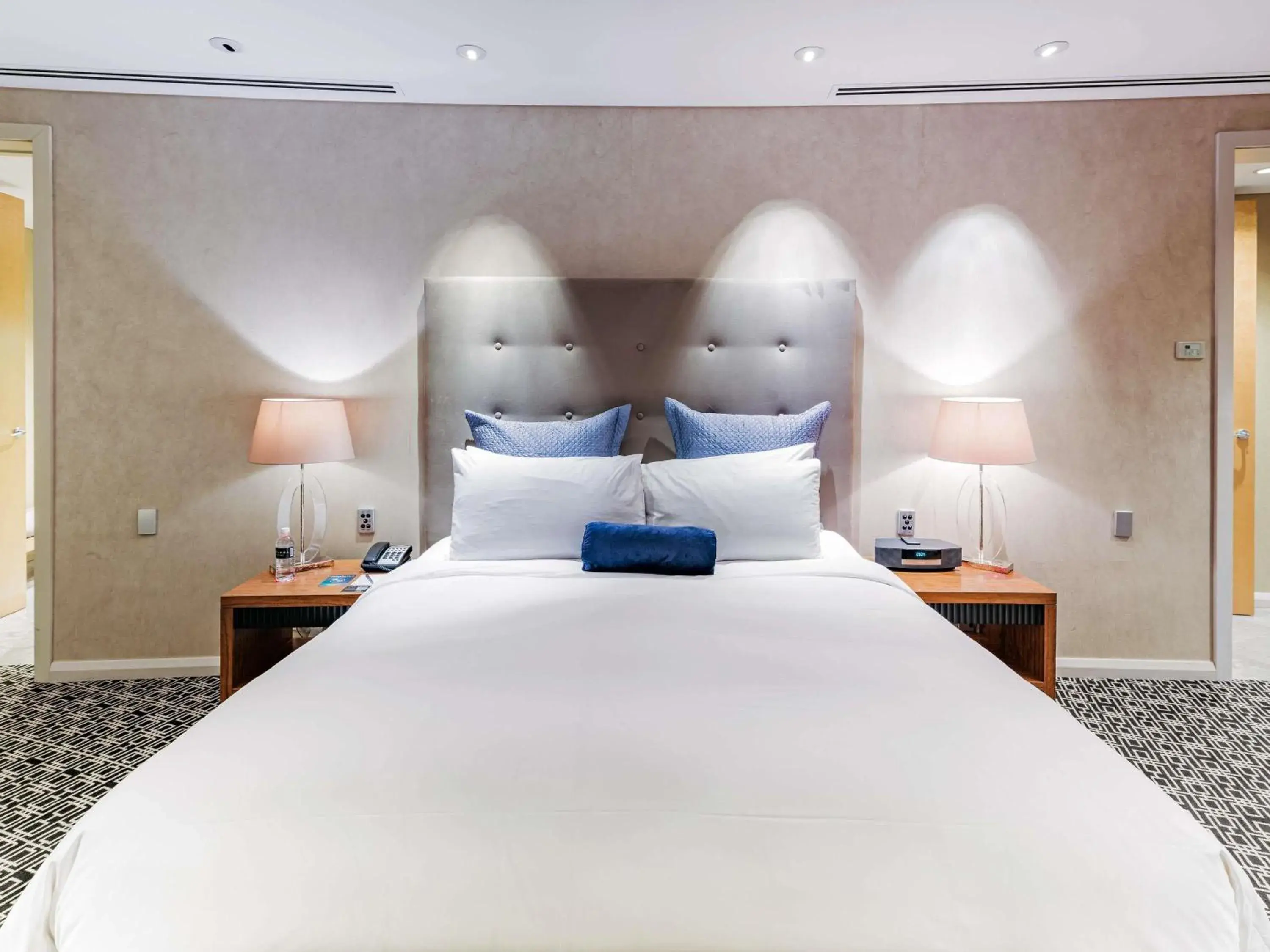 Wentworth King Suite with Club Sofitel Access in Sofitel Sydney Wentworth Wentworth King Suite with Club Sofitel Access in Sofitel Sydney Wentworth