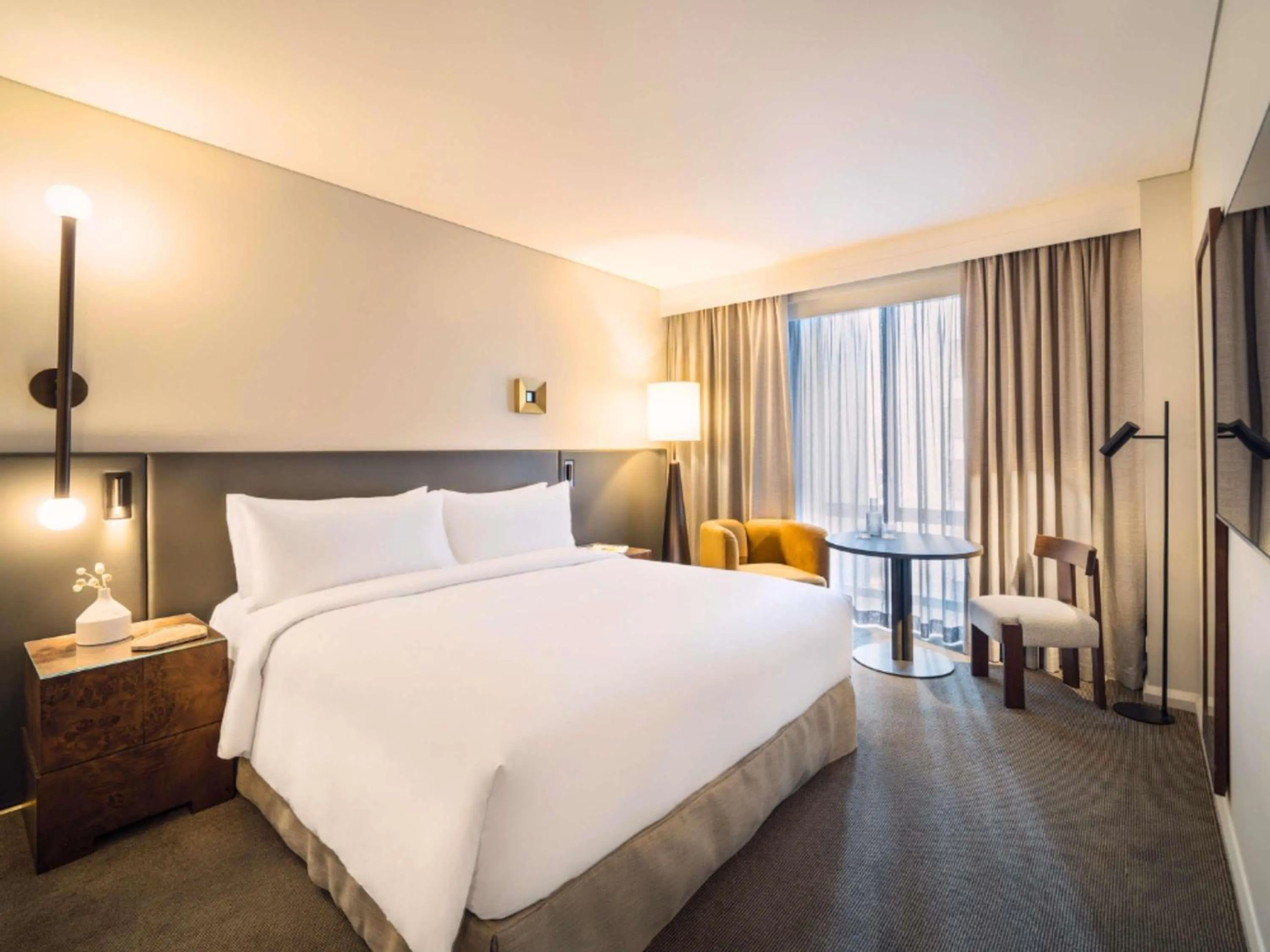 Bedroom, Bed in Sofitel Sydney Wentworth