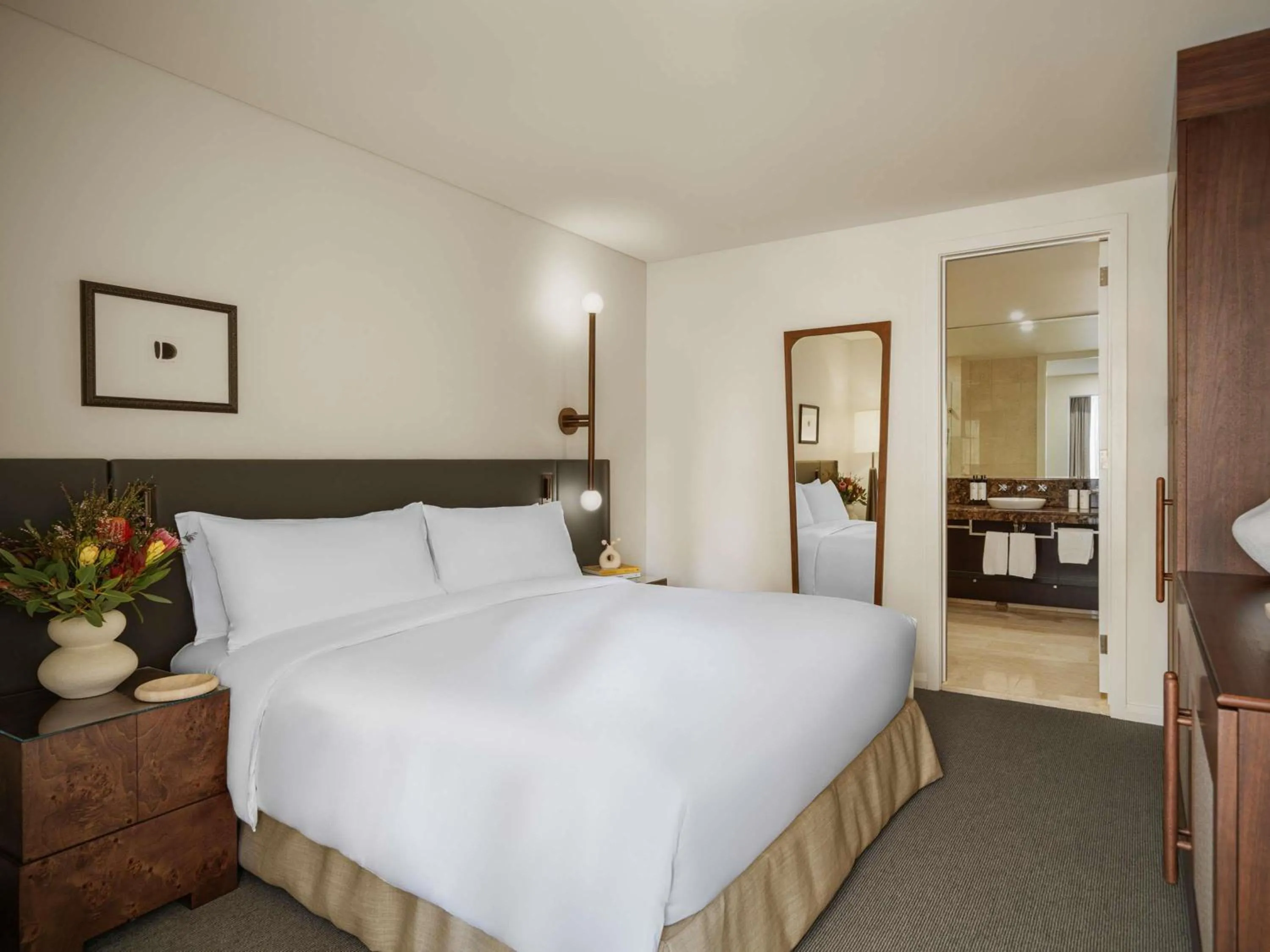 Photo of the whole room, Bed in Sofitel Sydney Wentworth