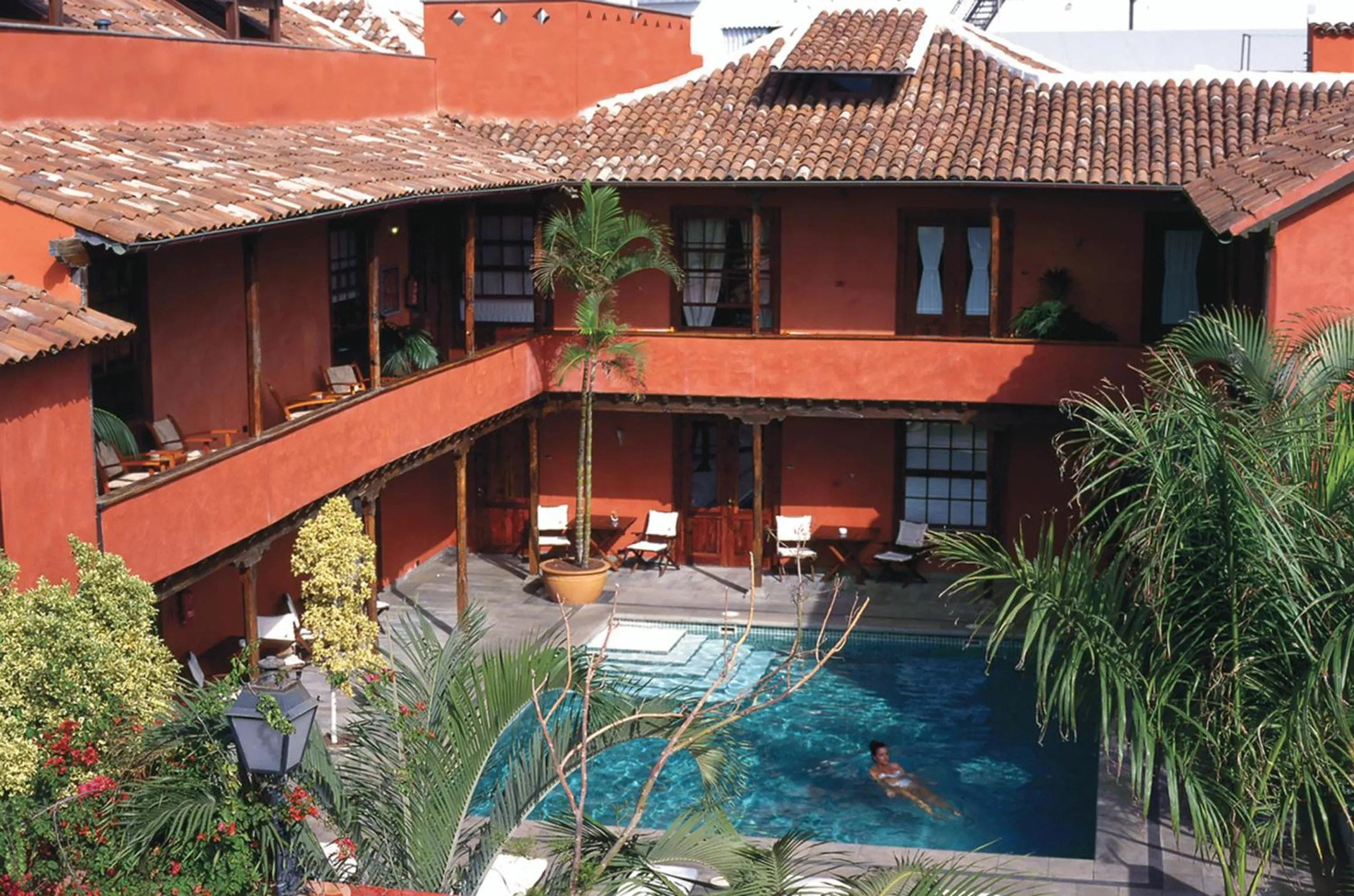 Swimming pool in Hotel San Roque