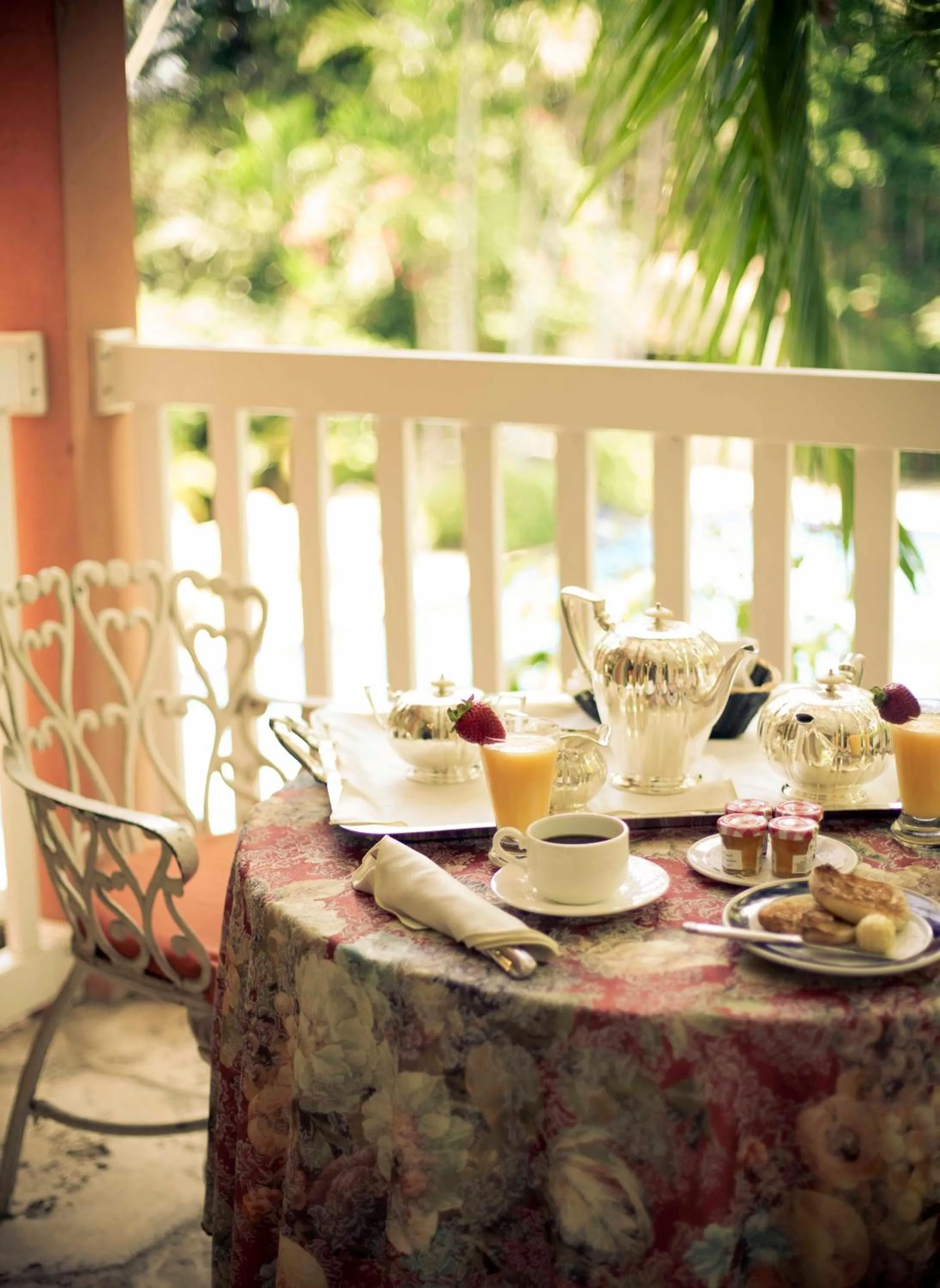 Patio in Graycliff Hotel