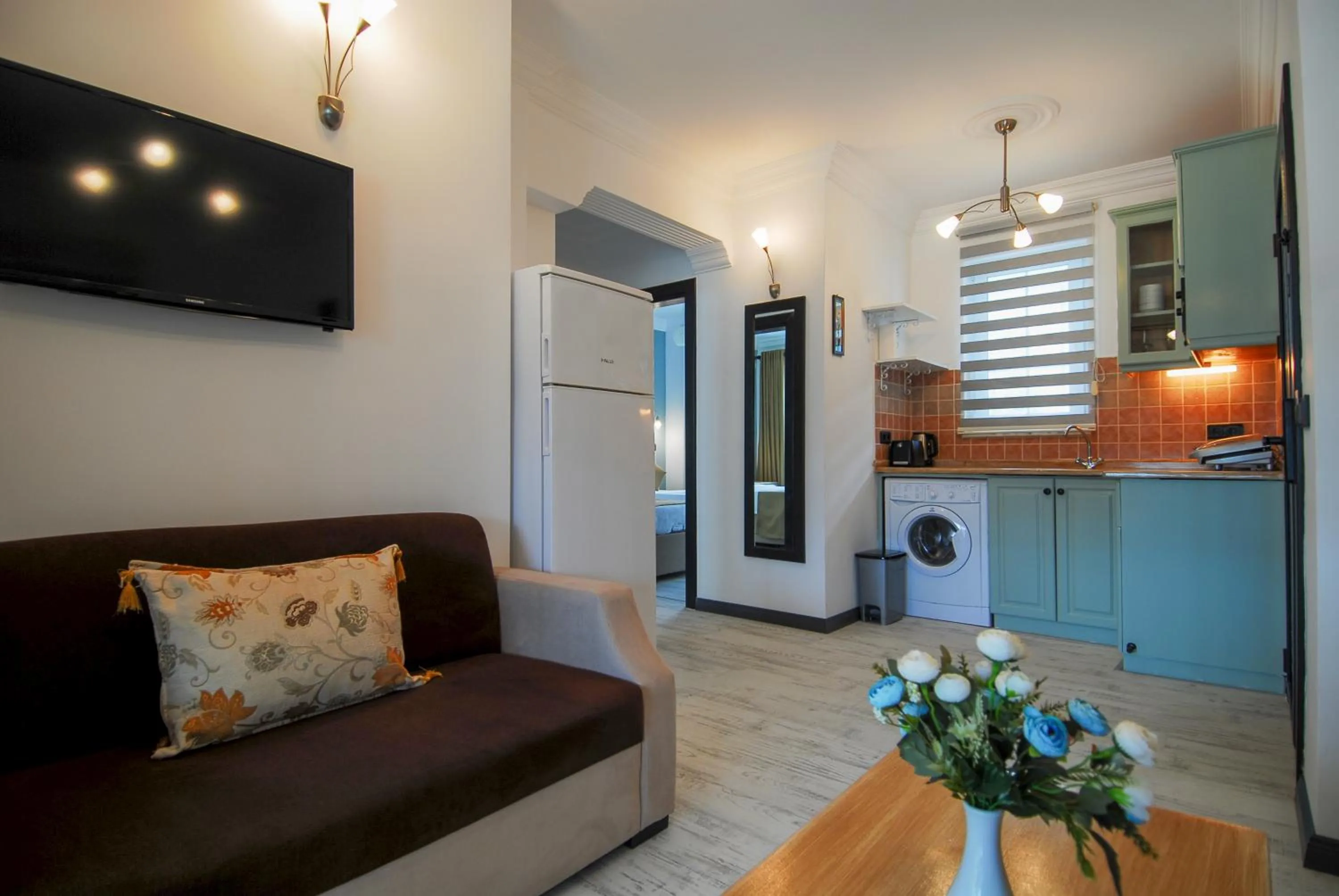 TV and multimedia in Ocean Blue High Class Hotel & SPA