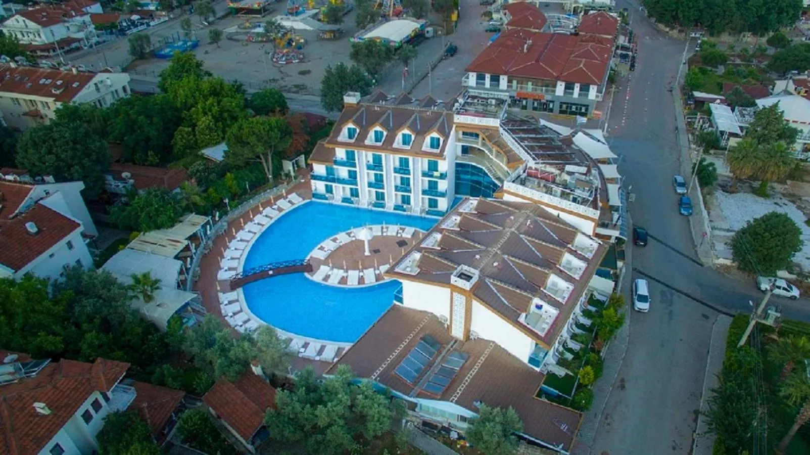 Area and facilities in Ocean Blue High Class Hotel & SPA