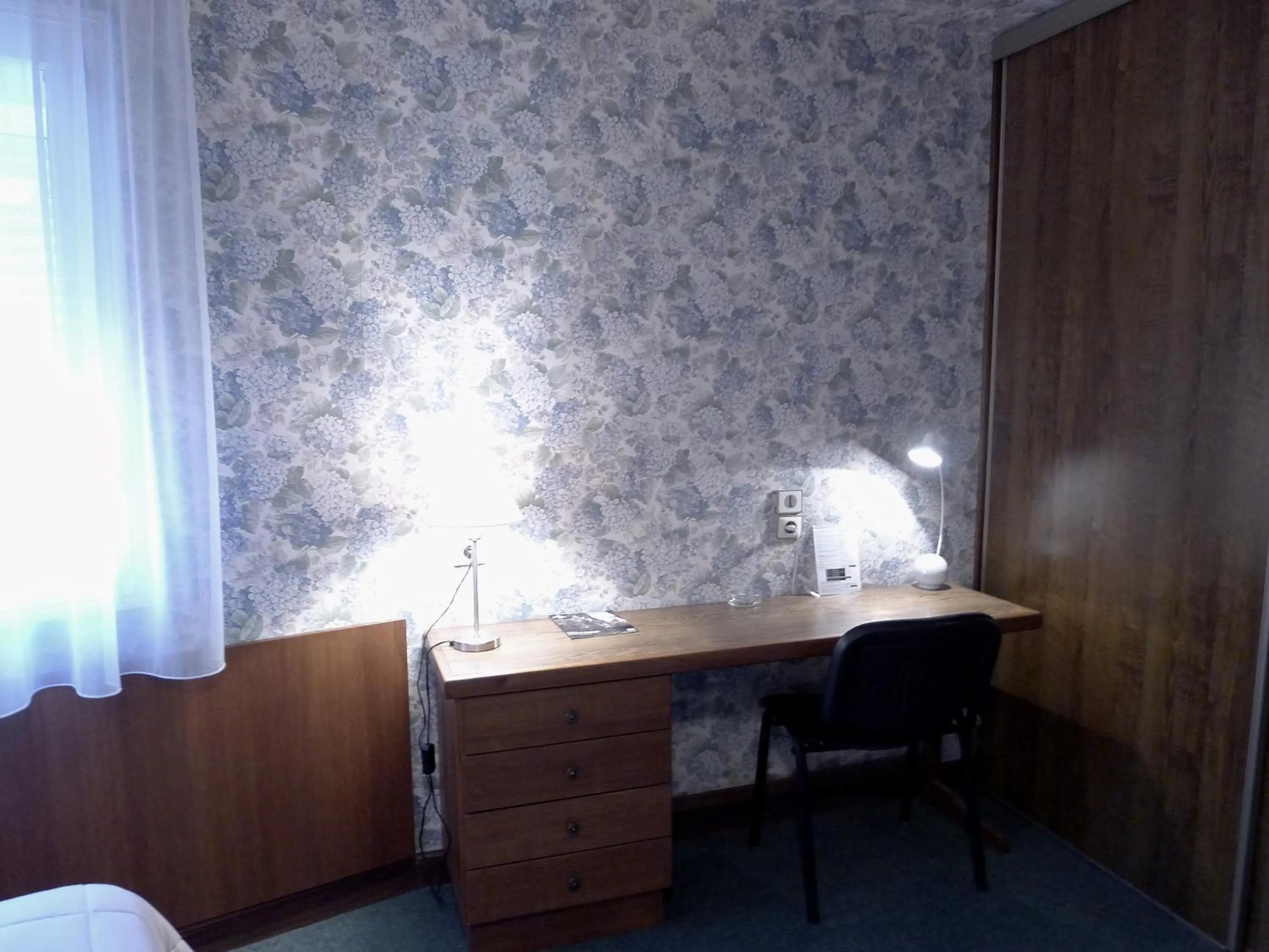 Photo of the whole room in Hôtel du Sablar