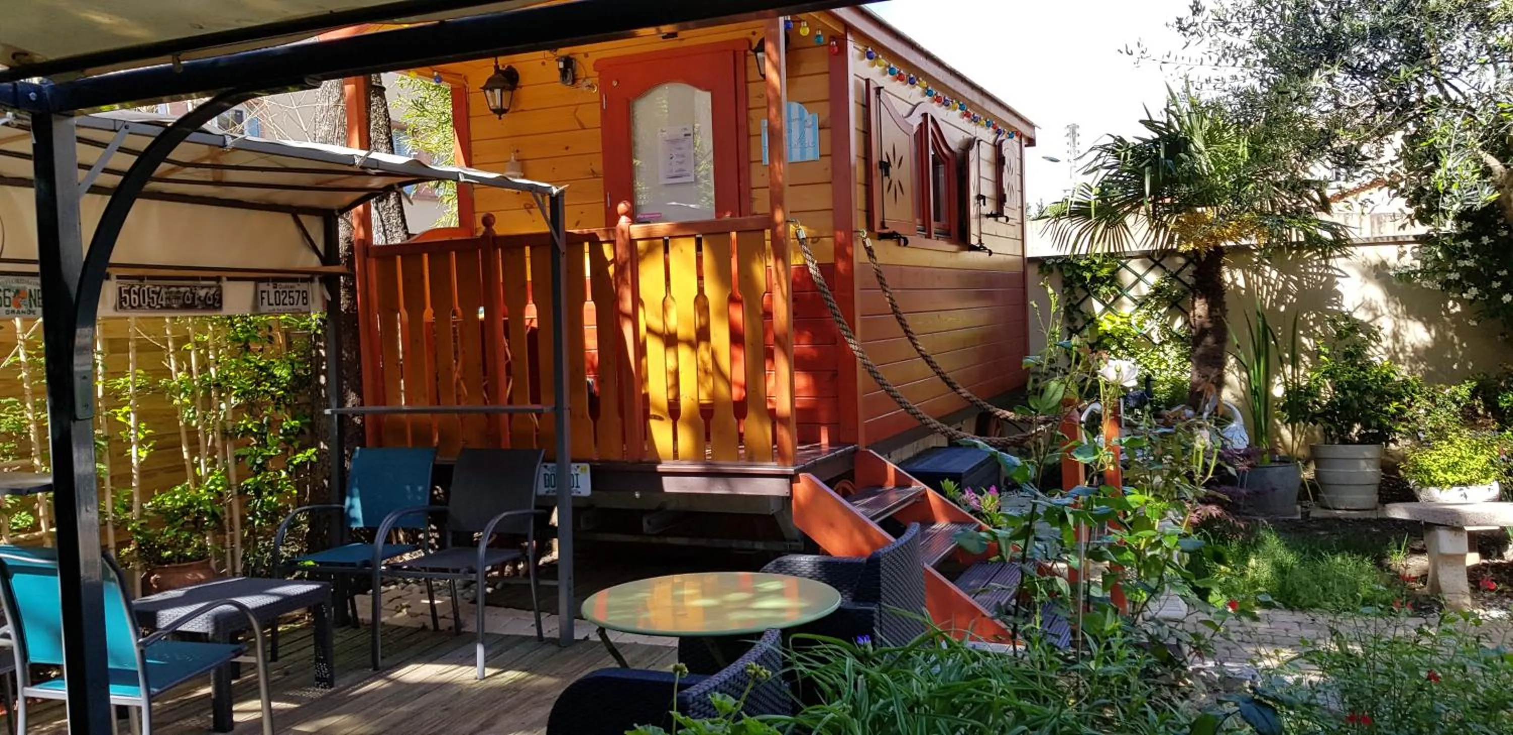 Bedroom in Maison d'Hôtes et Roulotte" Le 6 Bis"