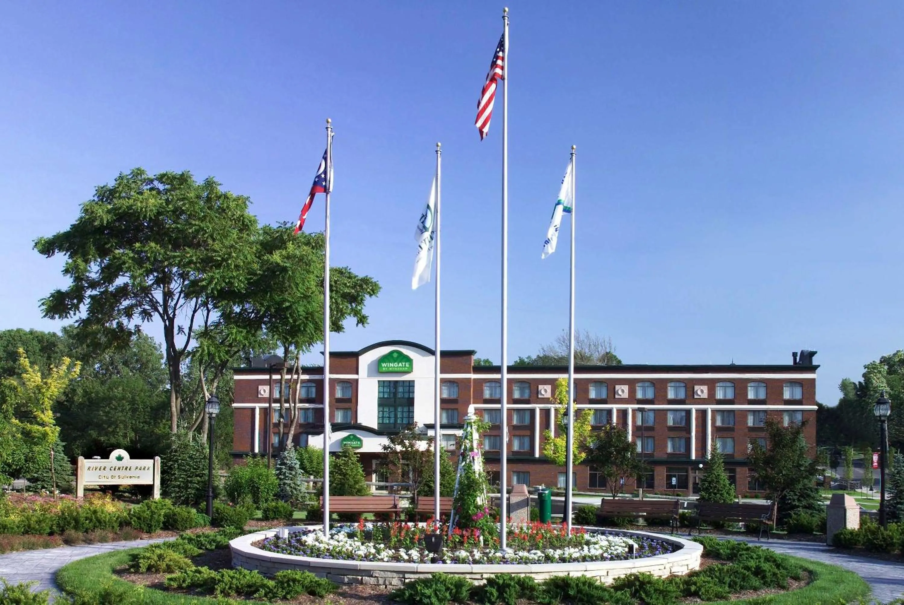 Property building in Wingate by Wyndham Sylvania-Toledo