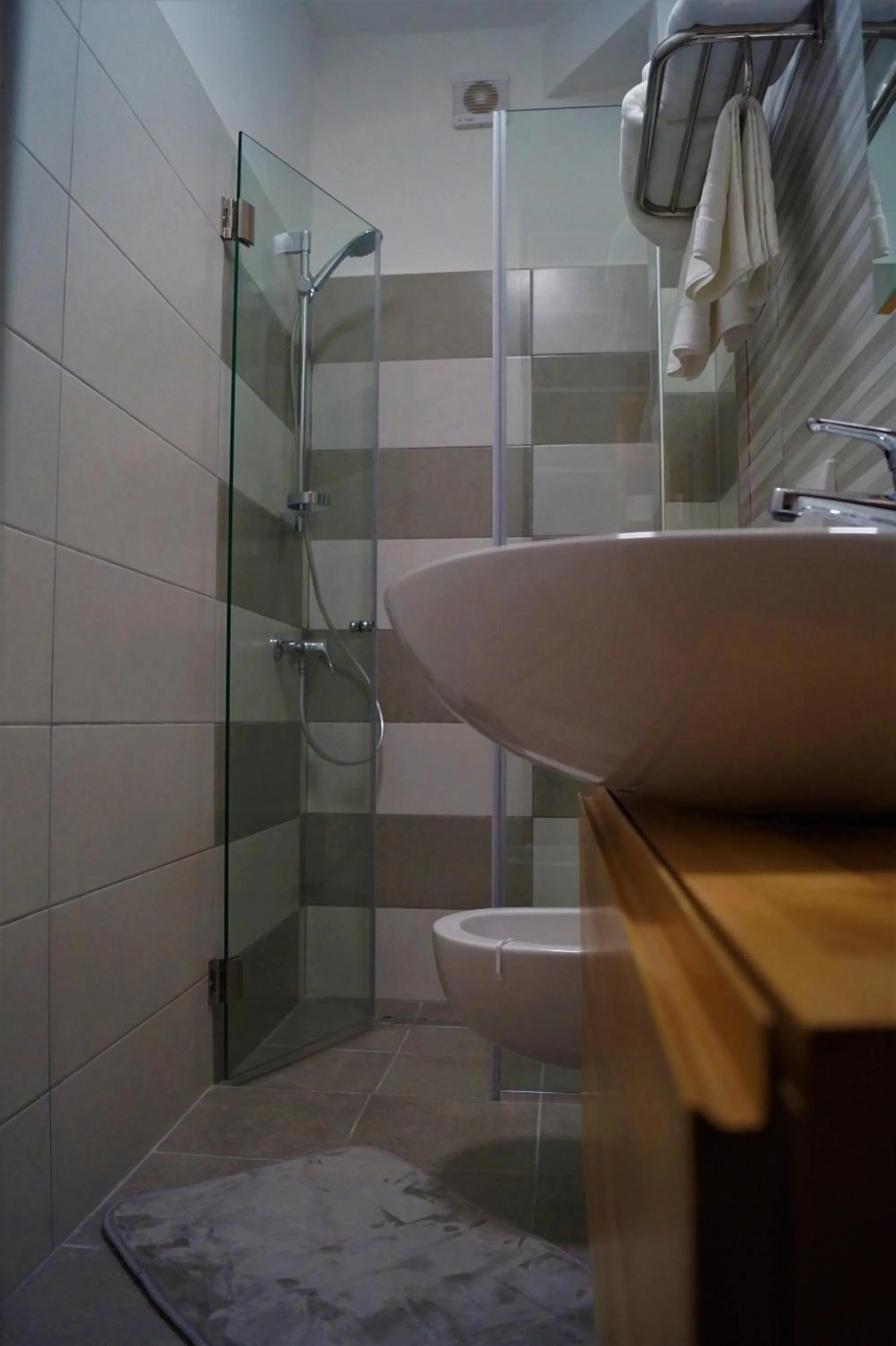 Shower in Vila Trebicka