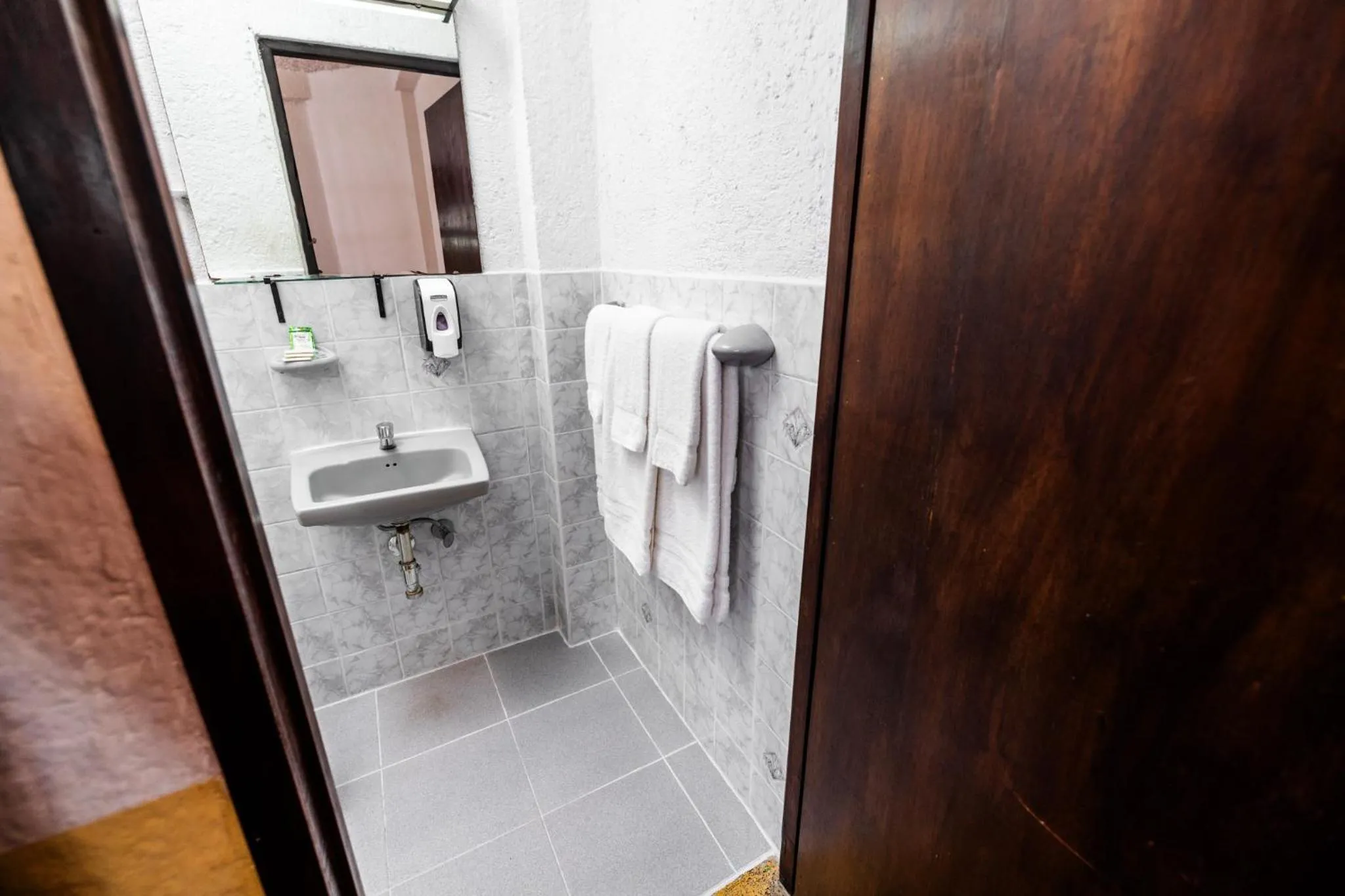 Hotel La Sin Ventura