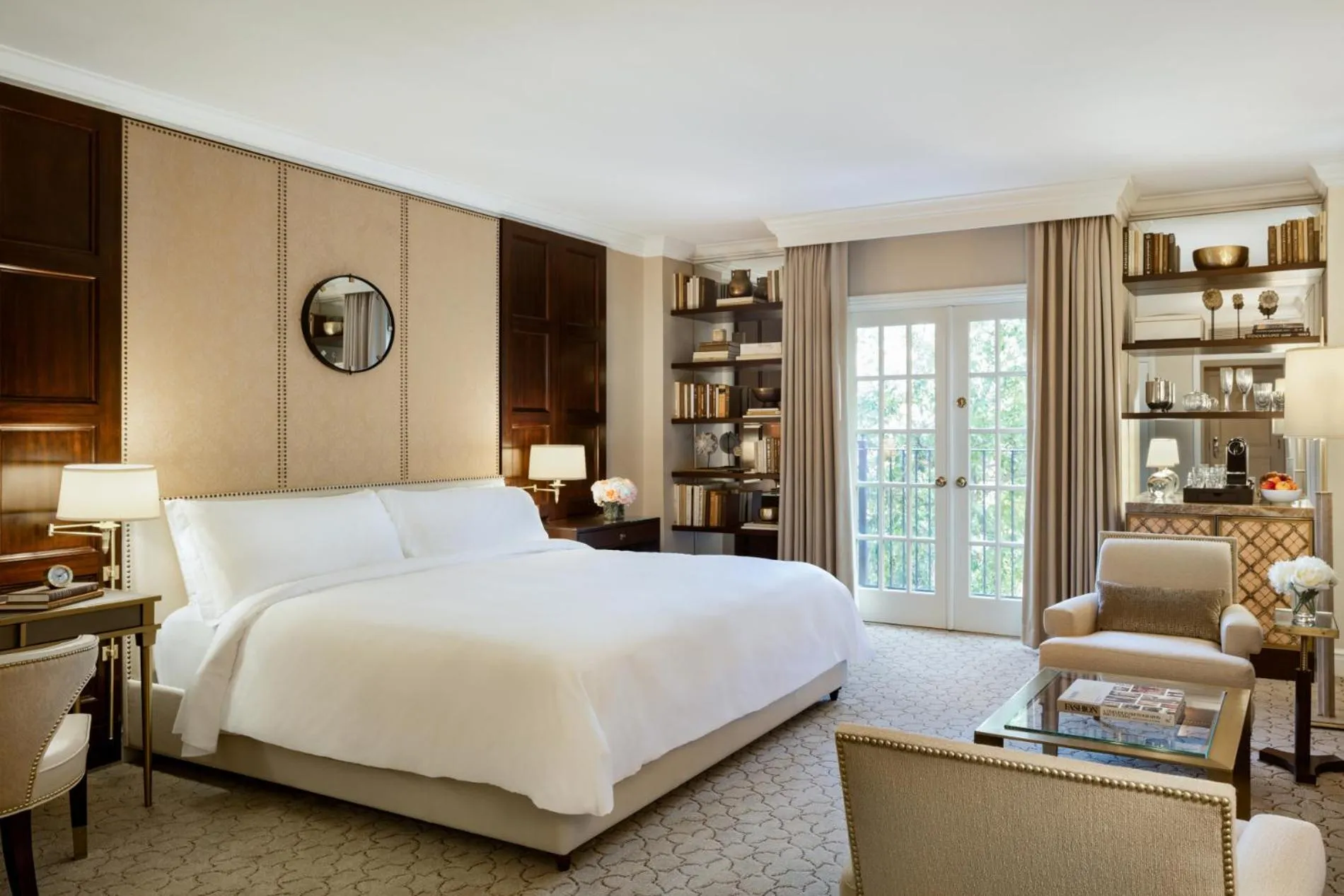 Photo of the whole room, Bed in Rosewood Mansion on Turtle Creek