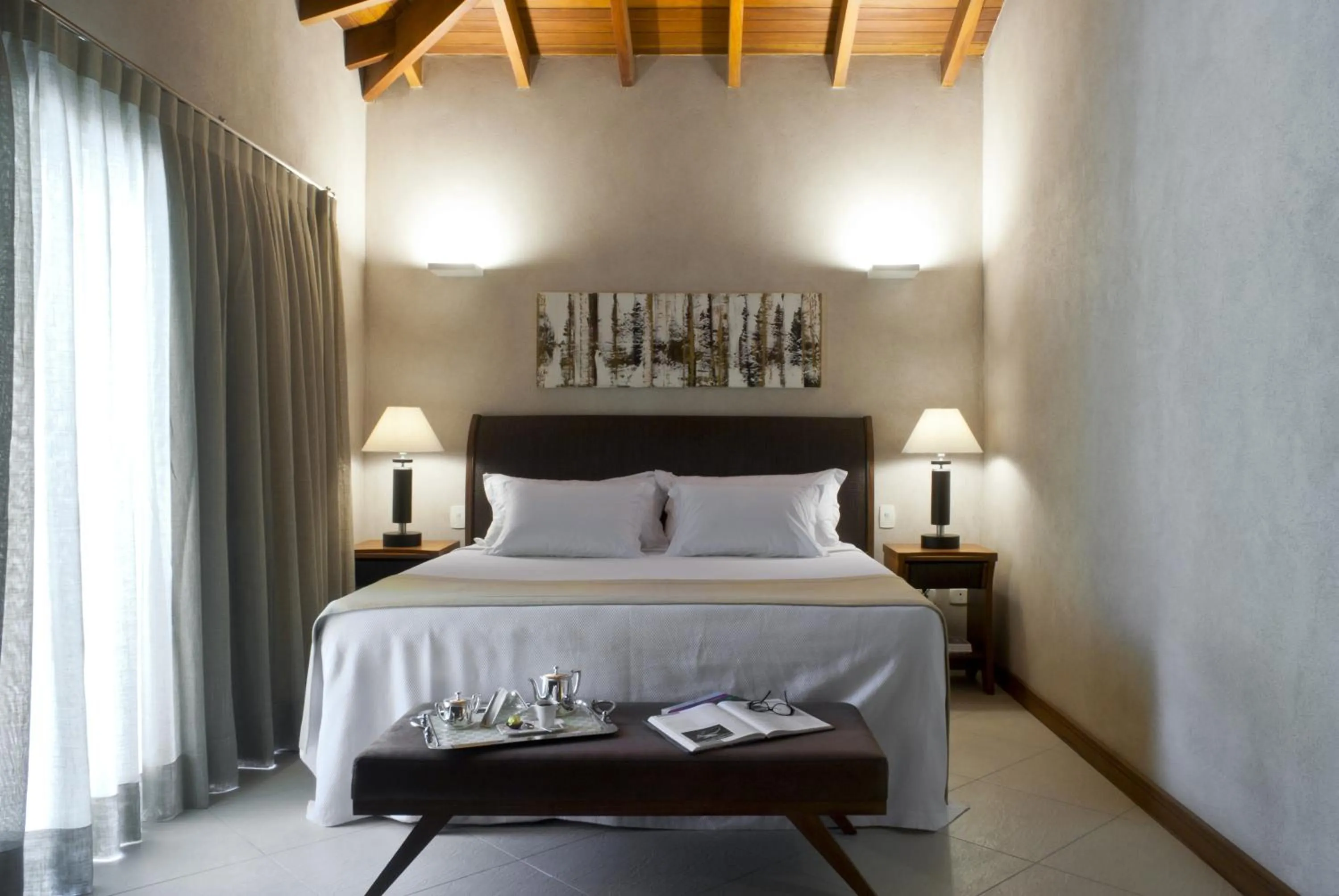 Photo of the whole room, Bed in Abayomi Hotel