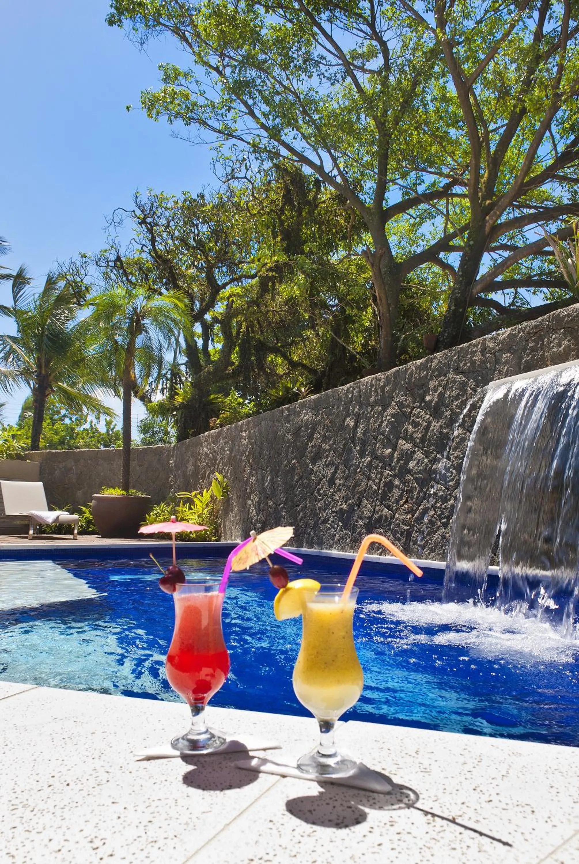 Swimming pool in Abayomi Hotel