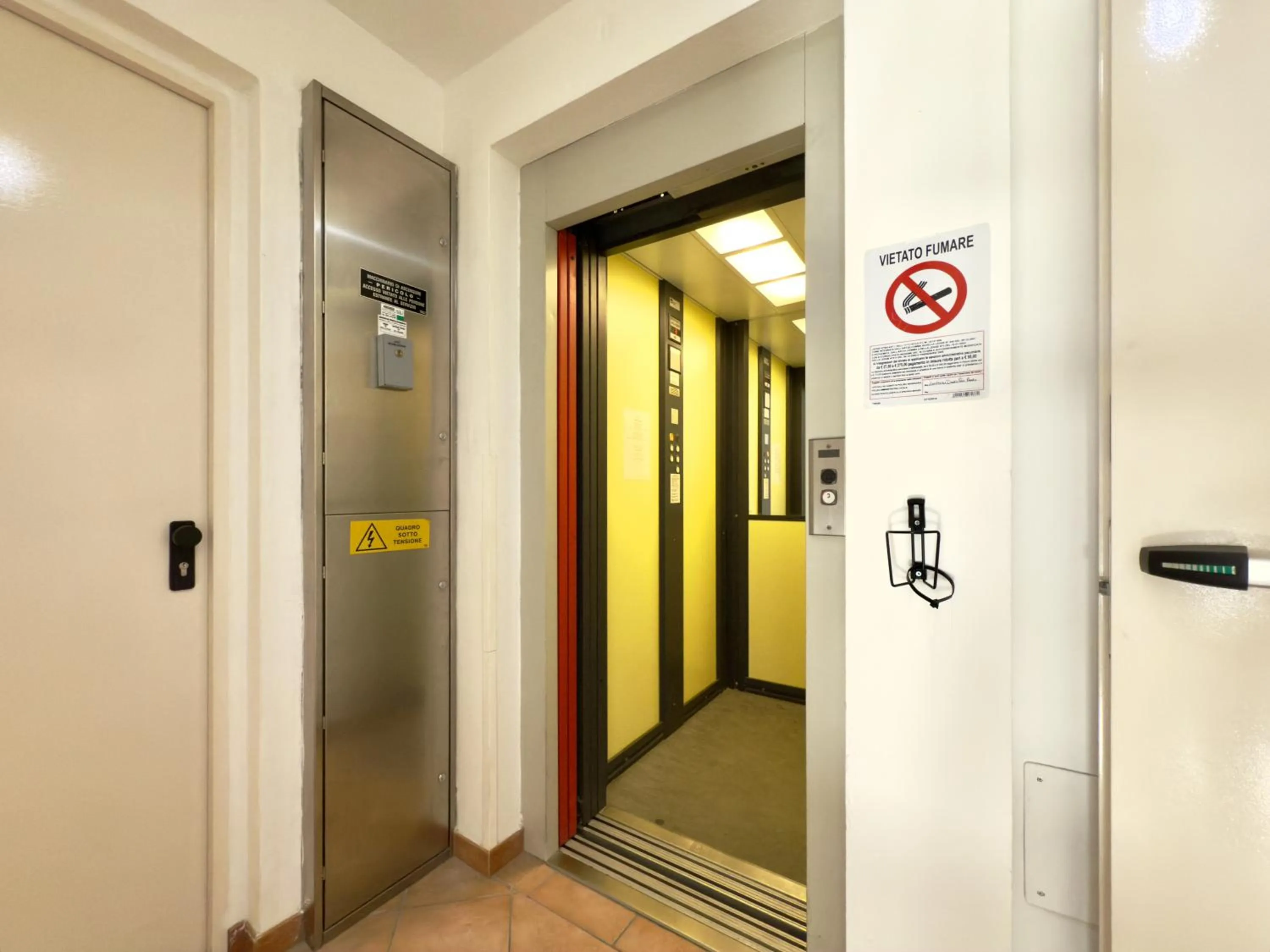 elevator in Residence Algarve