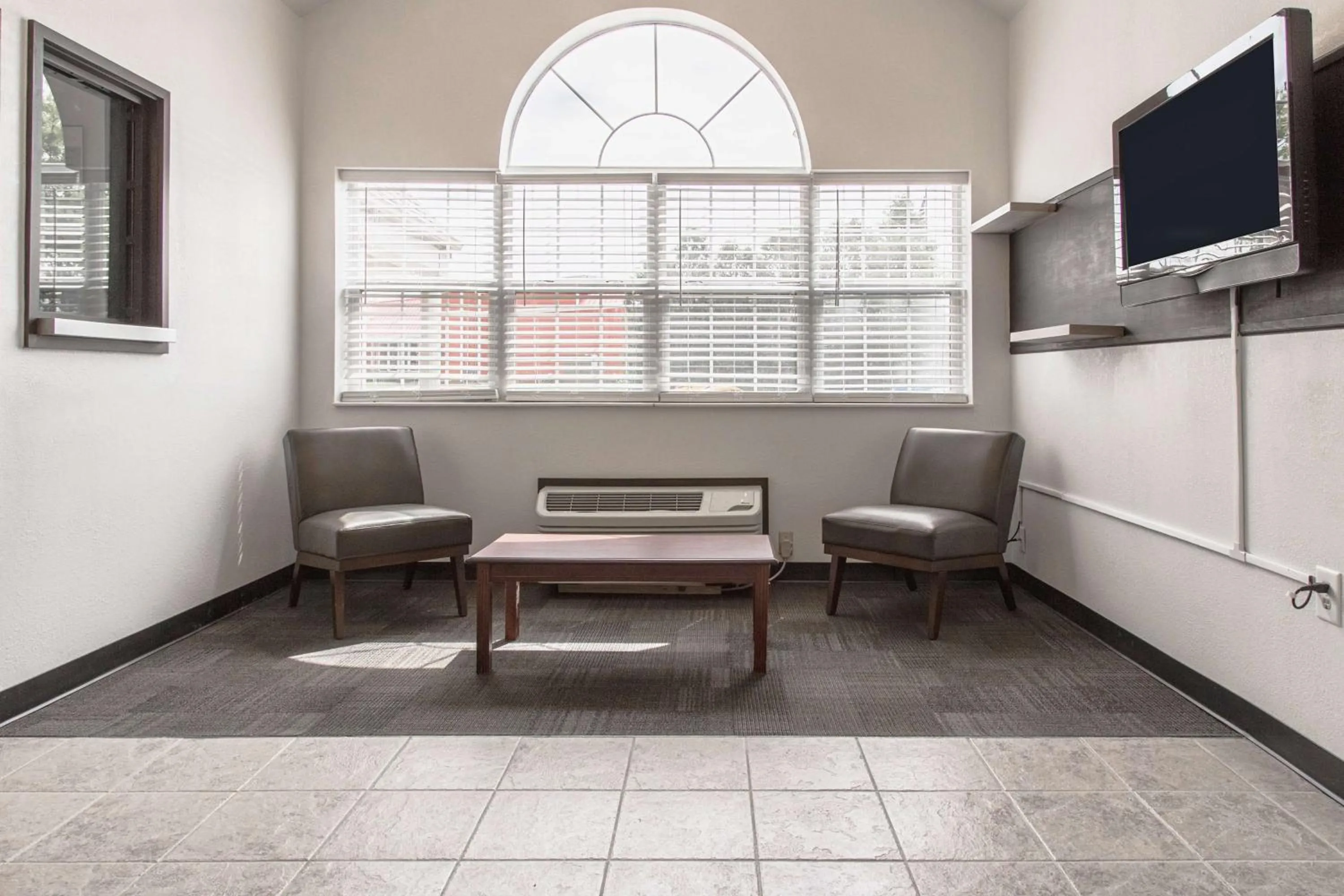 Lobby or reception in Motel 6-Streetsboro, OH