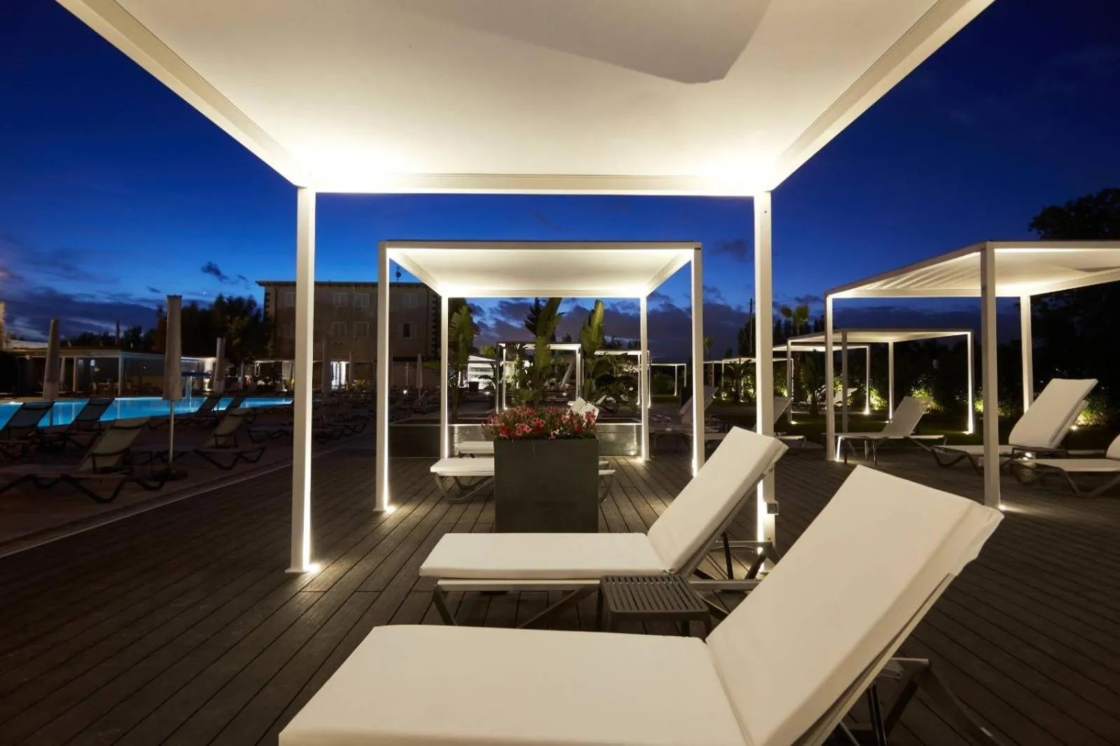 Swimming pool in Hotel Quadrifoglio