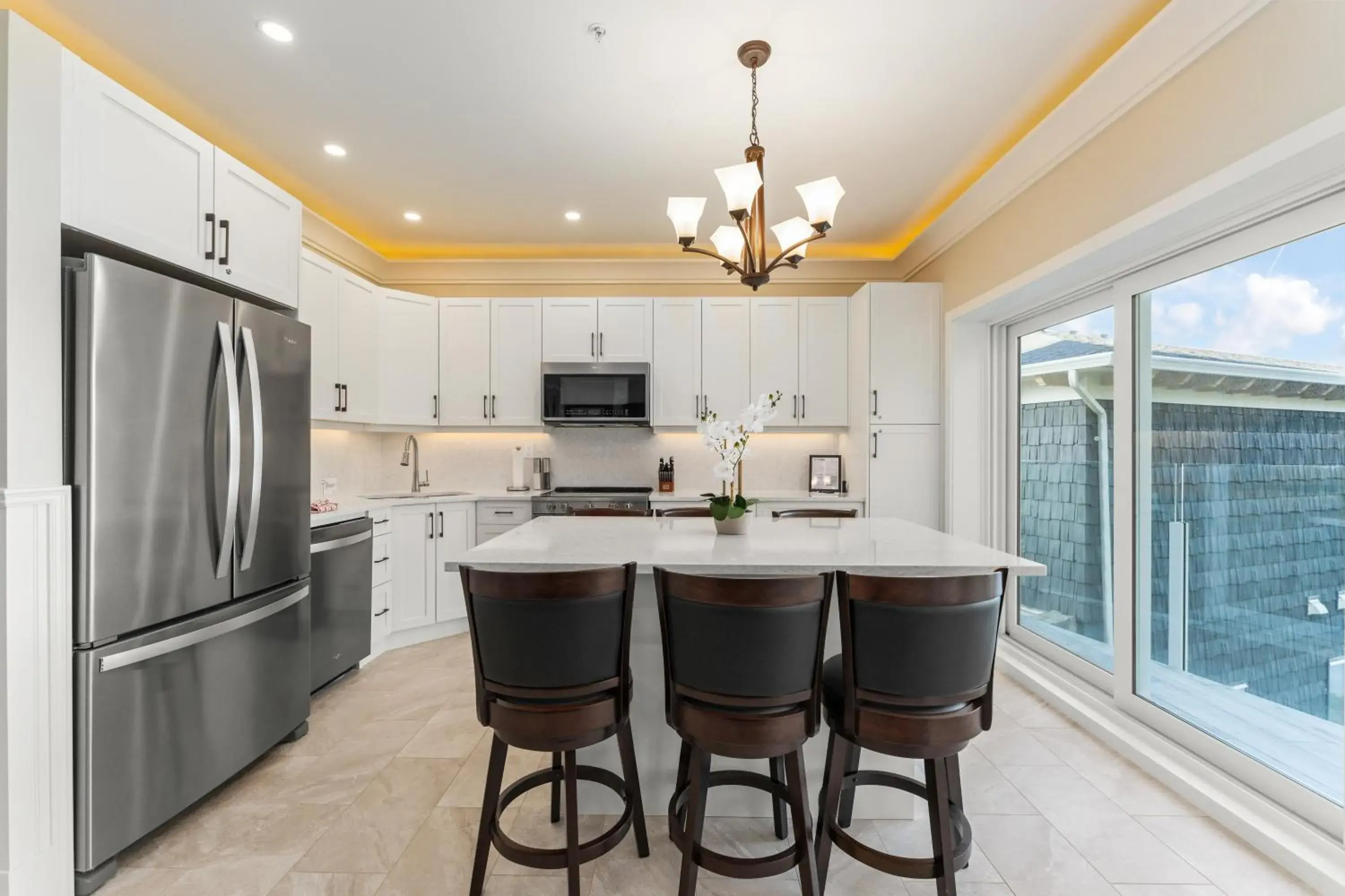 kitchen in SookePoint Ocean Cottage Resort kitchen in SookePoint Ocean Cottage Resort