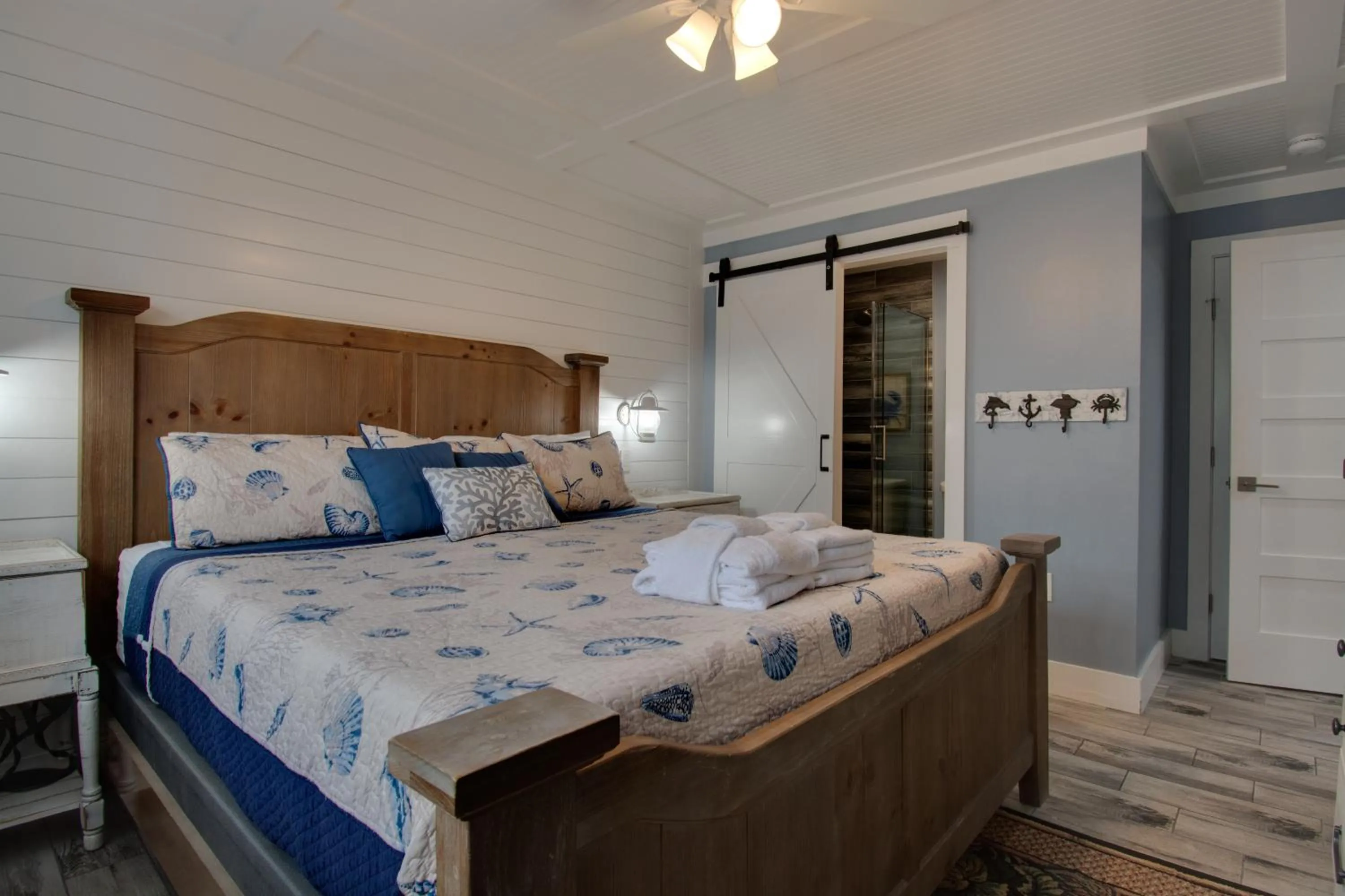 Bed in Seas the Day - Boardwalk to the Beach, 3 pools, Tennis