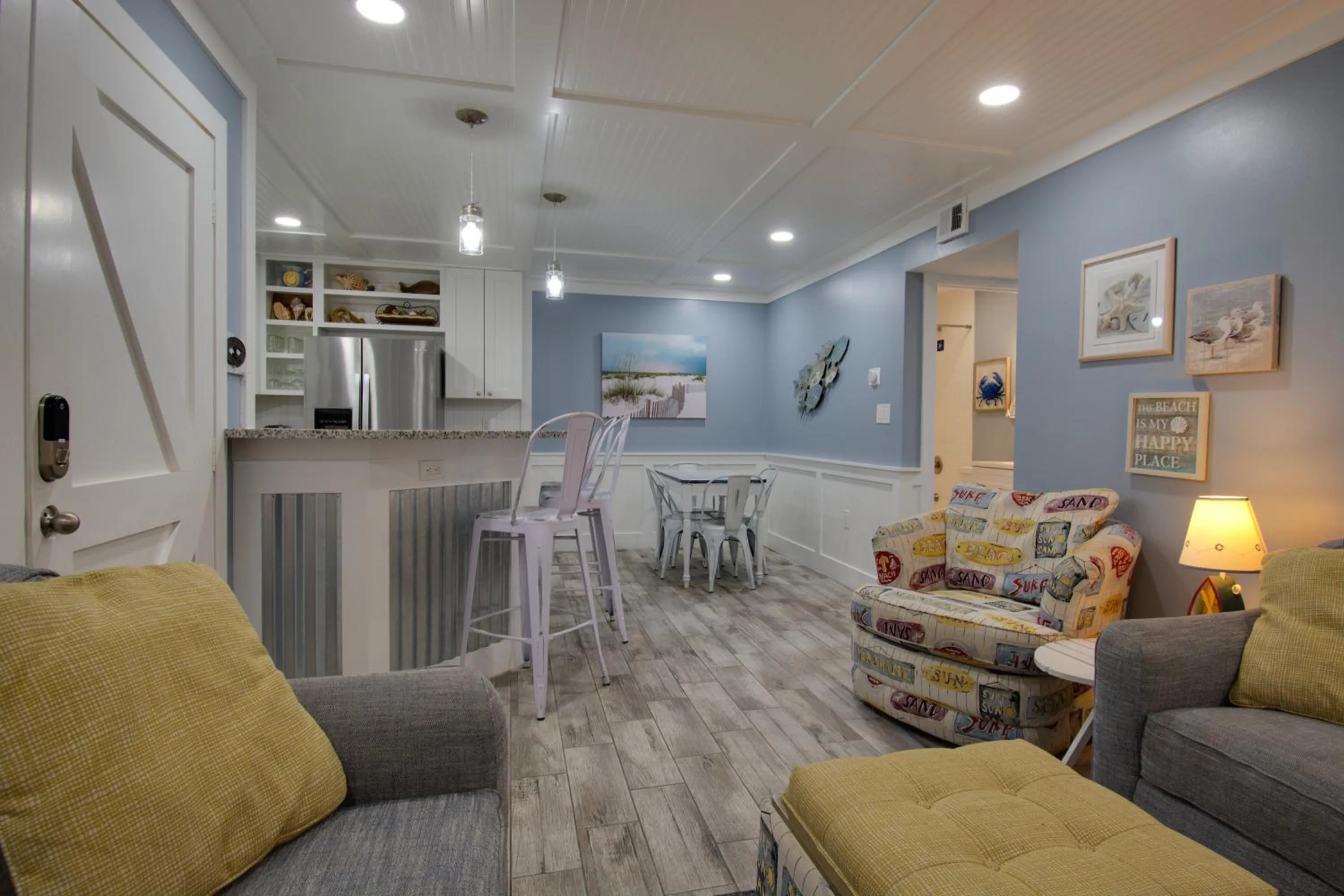 Living room in Seas the Day - Boardwalk to the Beach, 3 pools, Tennis