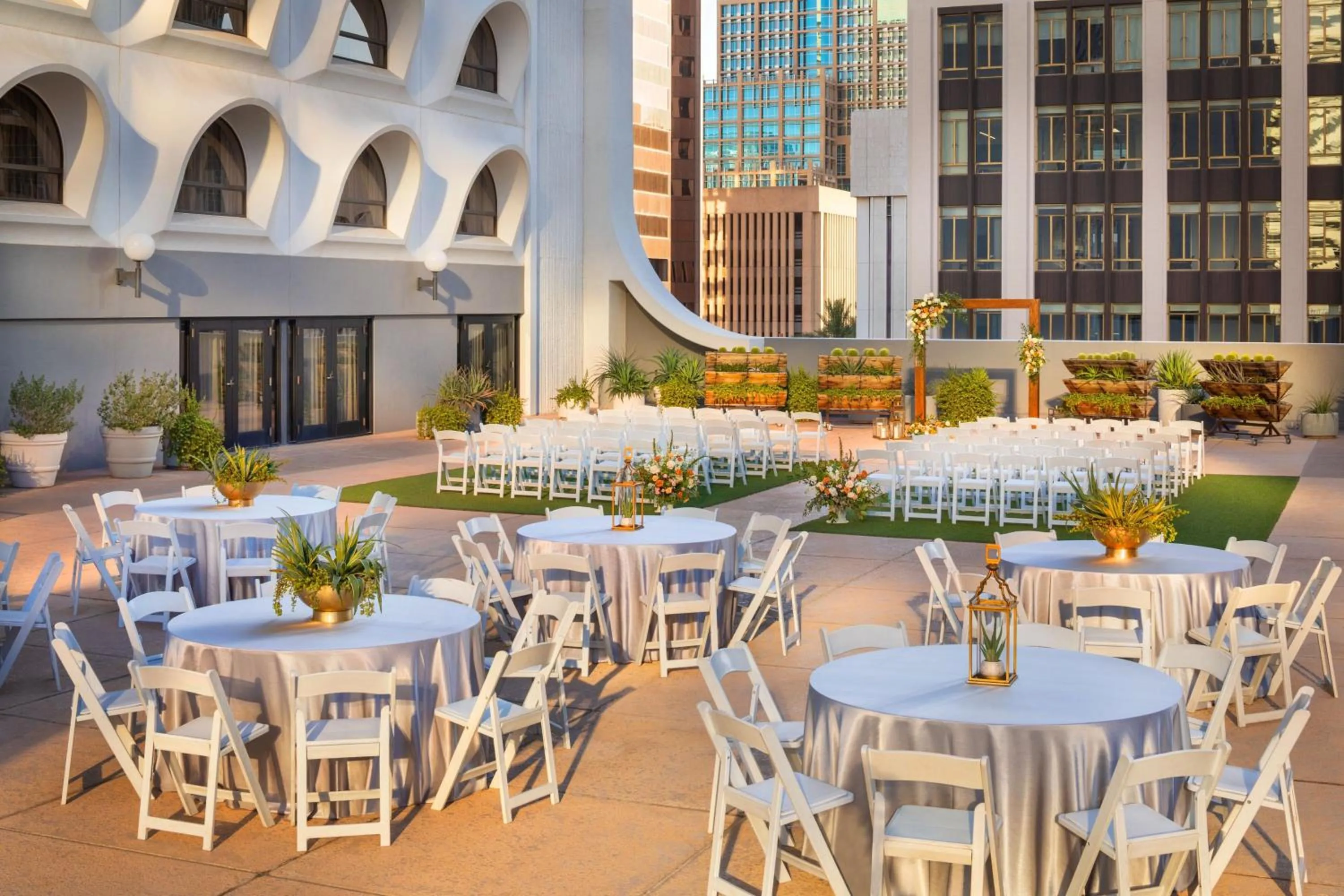 Banquet/Function facilities in Renaissance Phoenix Downtown Hotel
