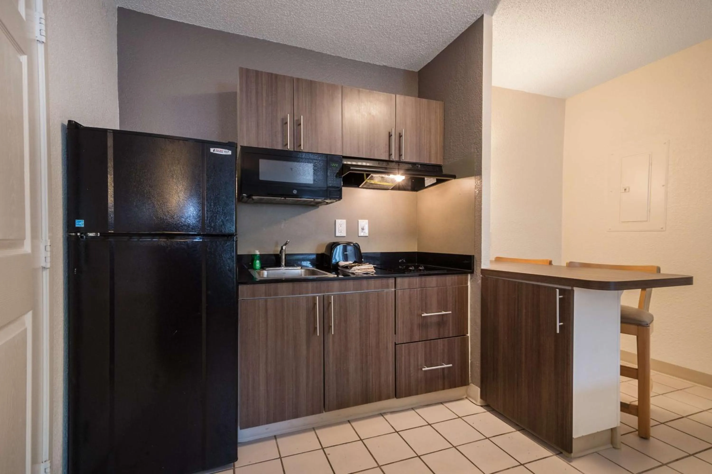 Kitchen or kitchenette in Motel 6 Duluth, Ga - Atlanta - Gwinnett Place