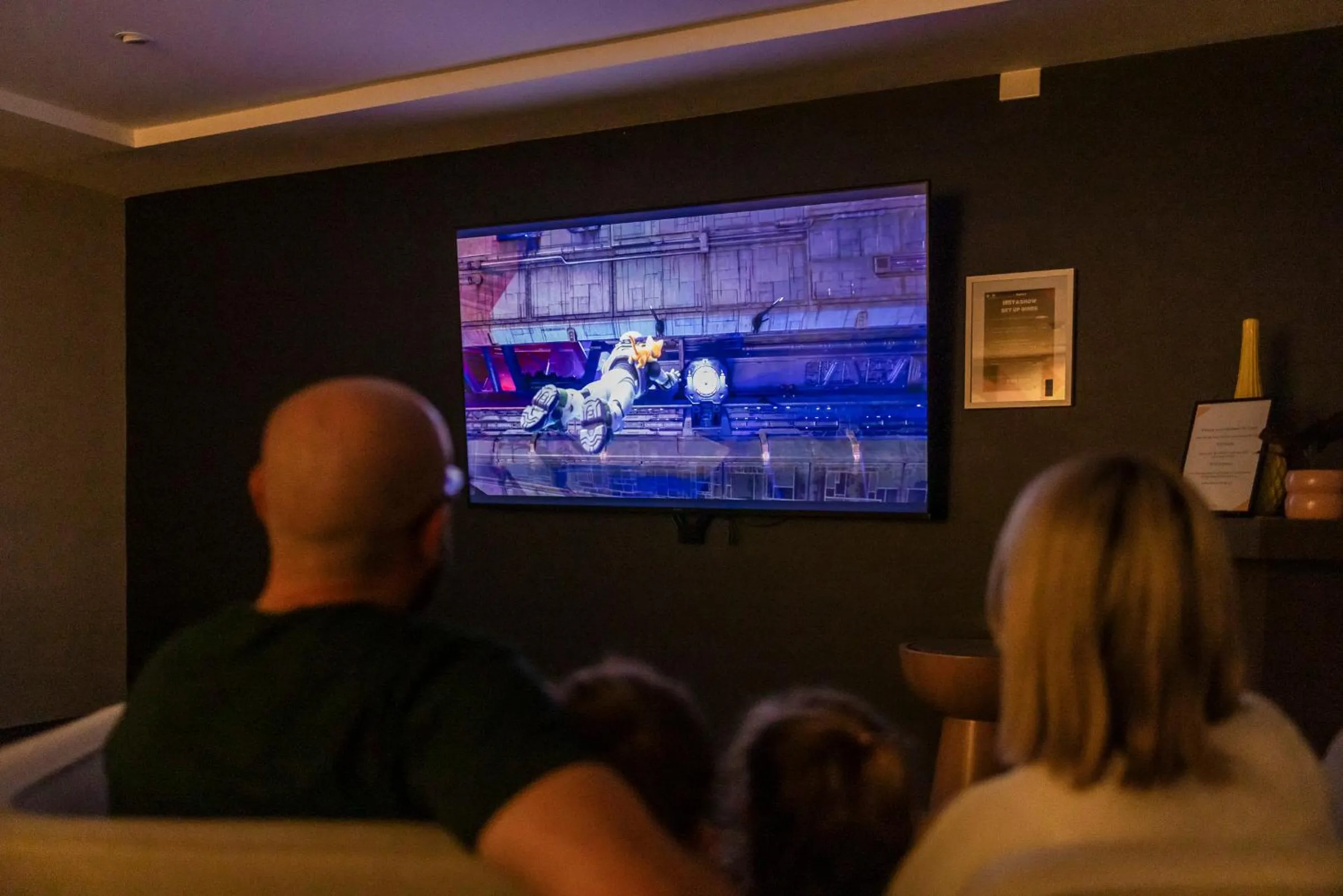 Communal lounge/ TV room in voco Brisbane City Centre by IHG