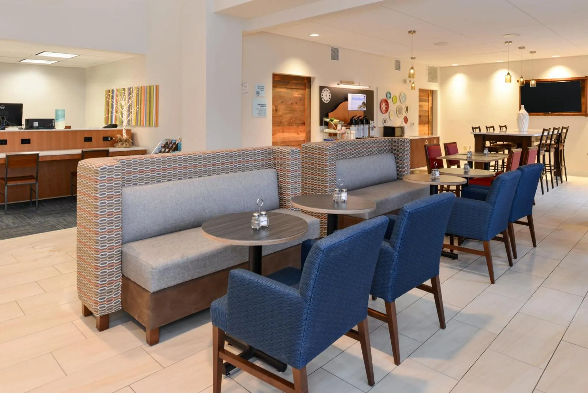 Property building in Holiday Inn Express & Suites Raleigh NE - Medical Ctr Area by IHG