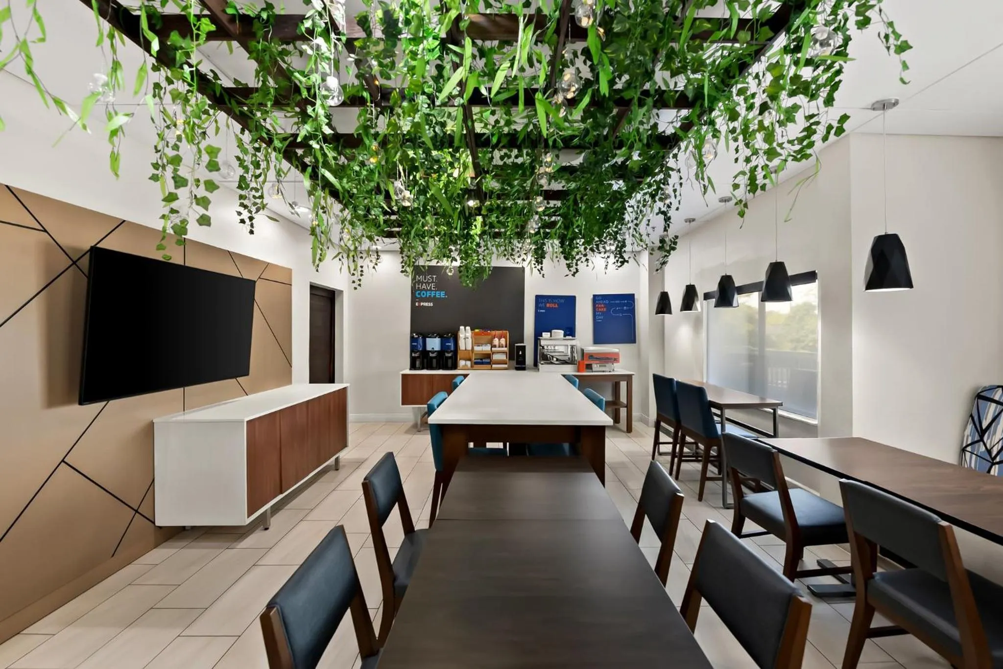 Breakfast in Holiday Inn Express & Suites Raleigh NE - Medical Ctr Area by IHG