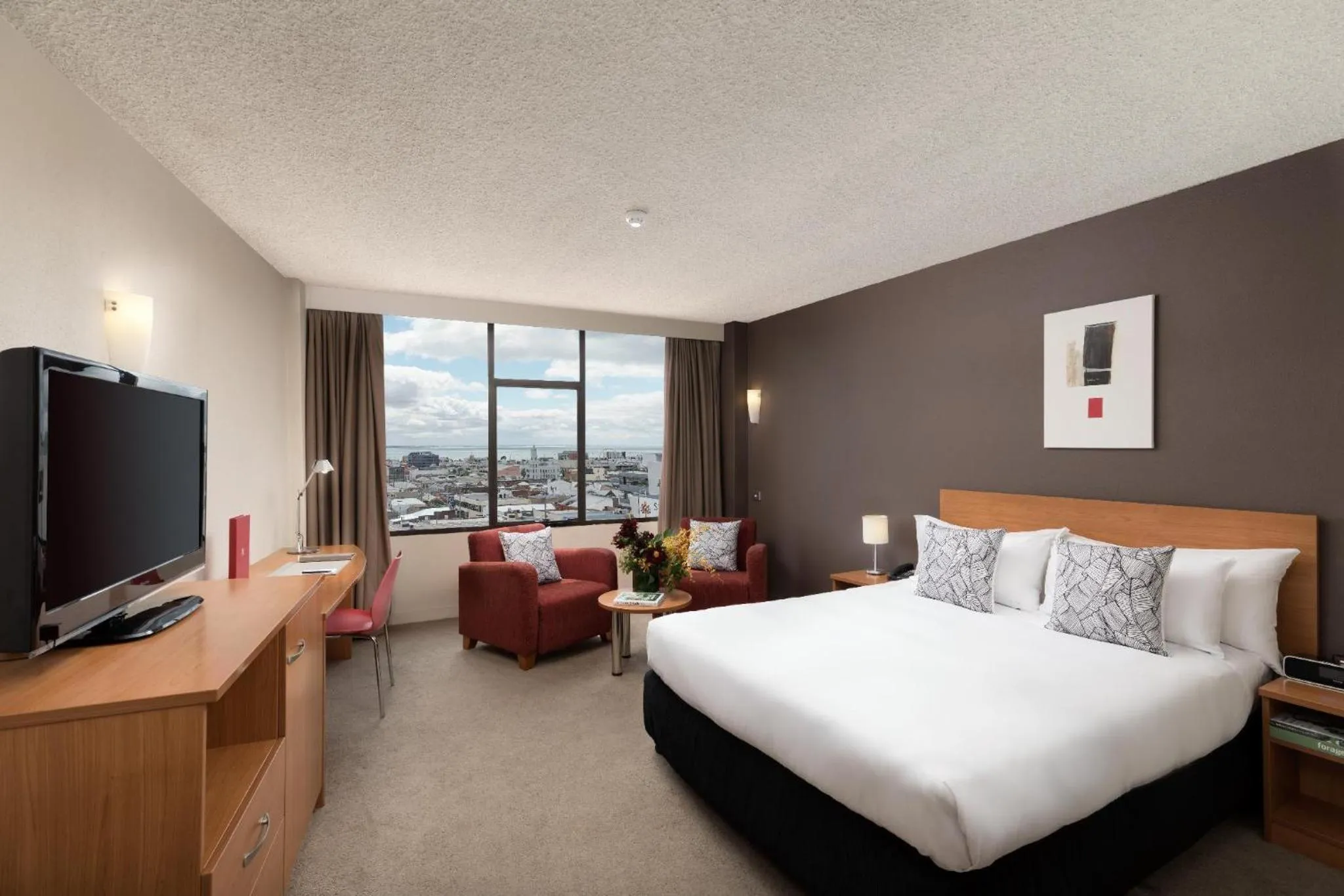 Bedroom, Bed in Rydges Geelong