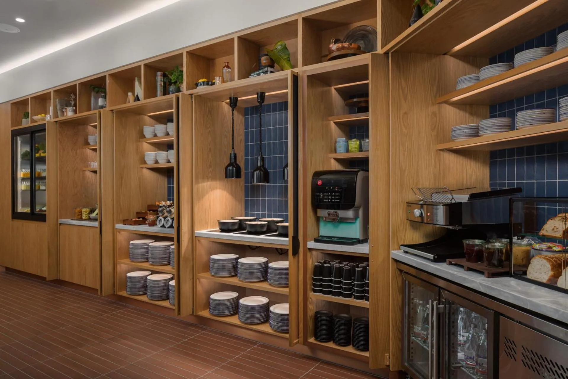 Restaurant/places to eat in Rydges Geelong