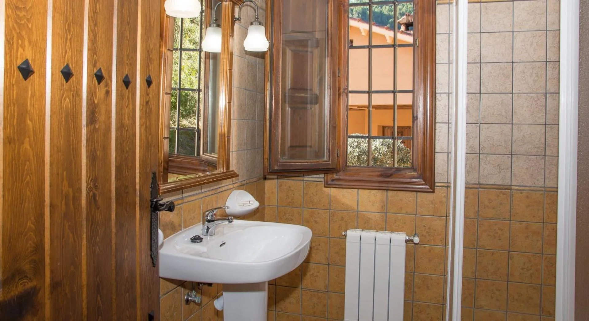 Casas rurales Batan Rio Tus