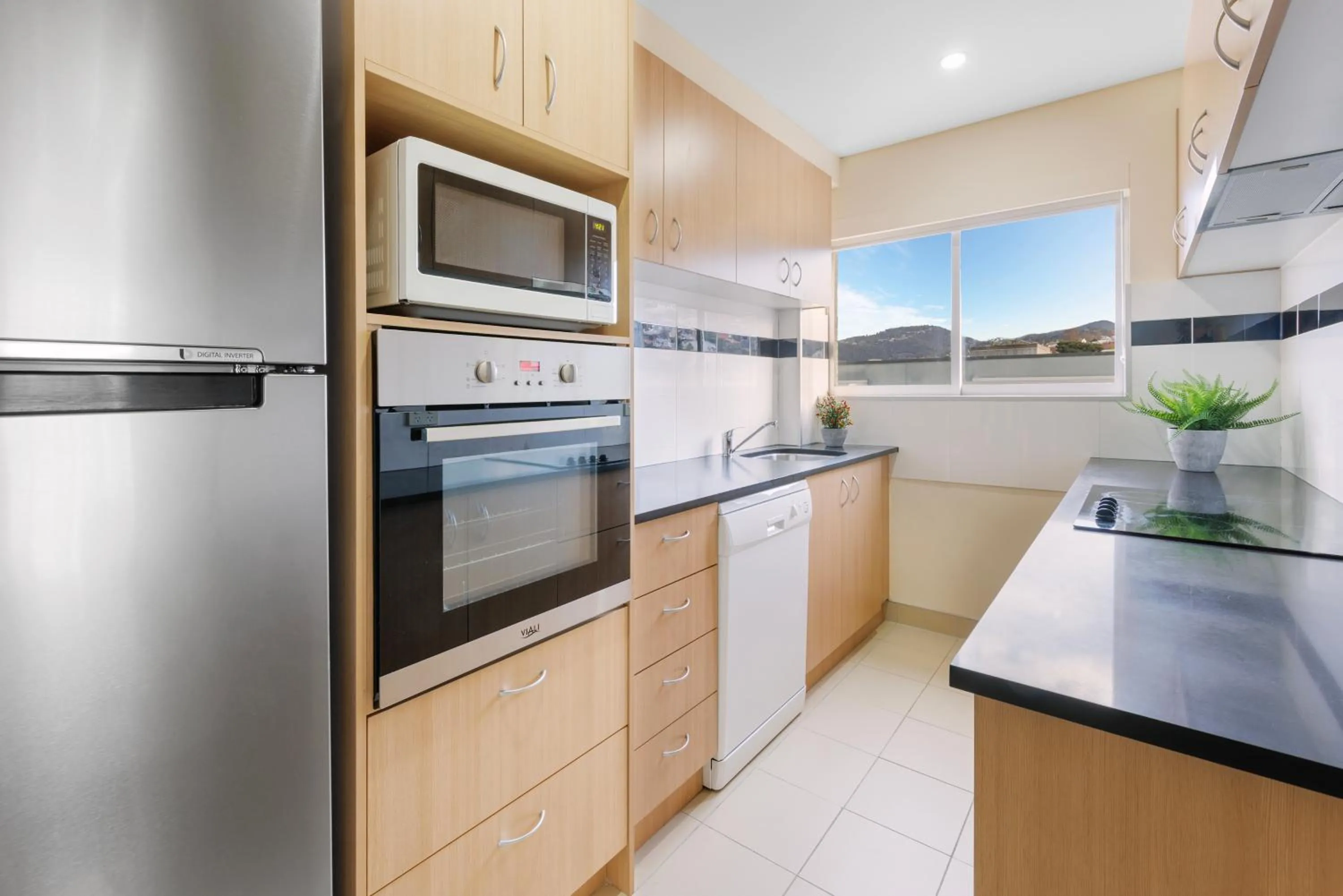 Kitchen or kitchenette in Best Western Hobart