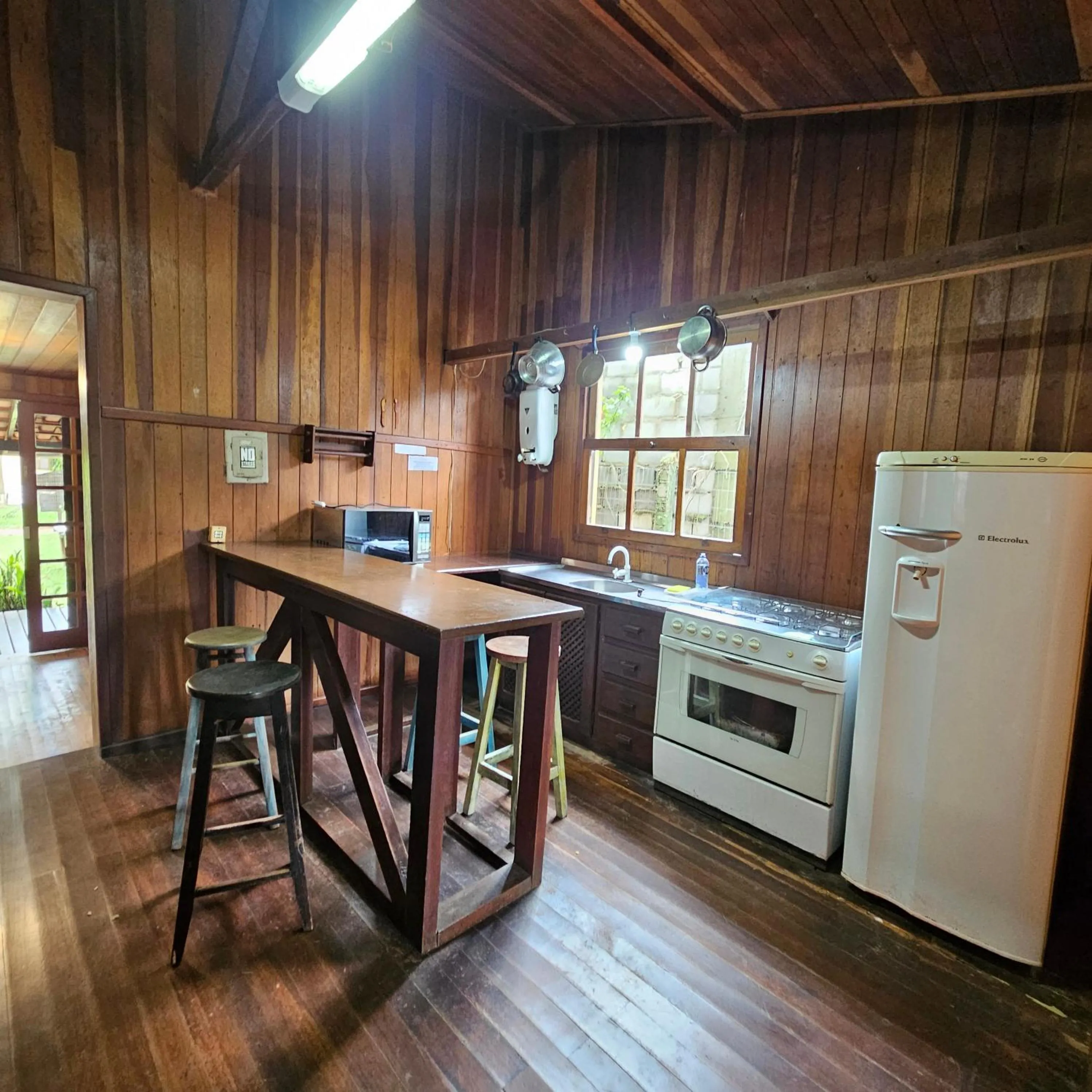 Kitchen or kitchenette in Pousada Meia Lua