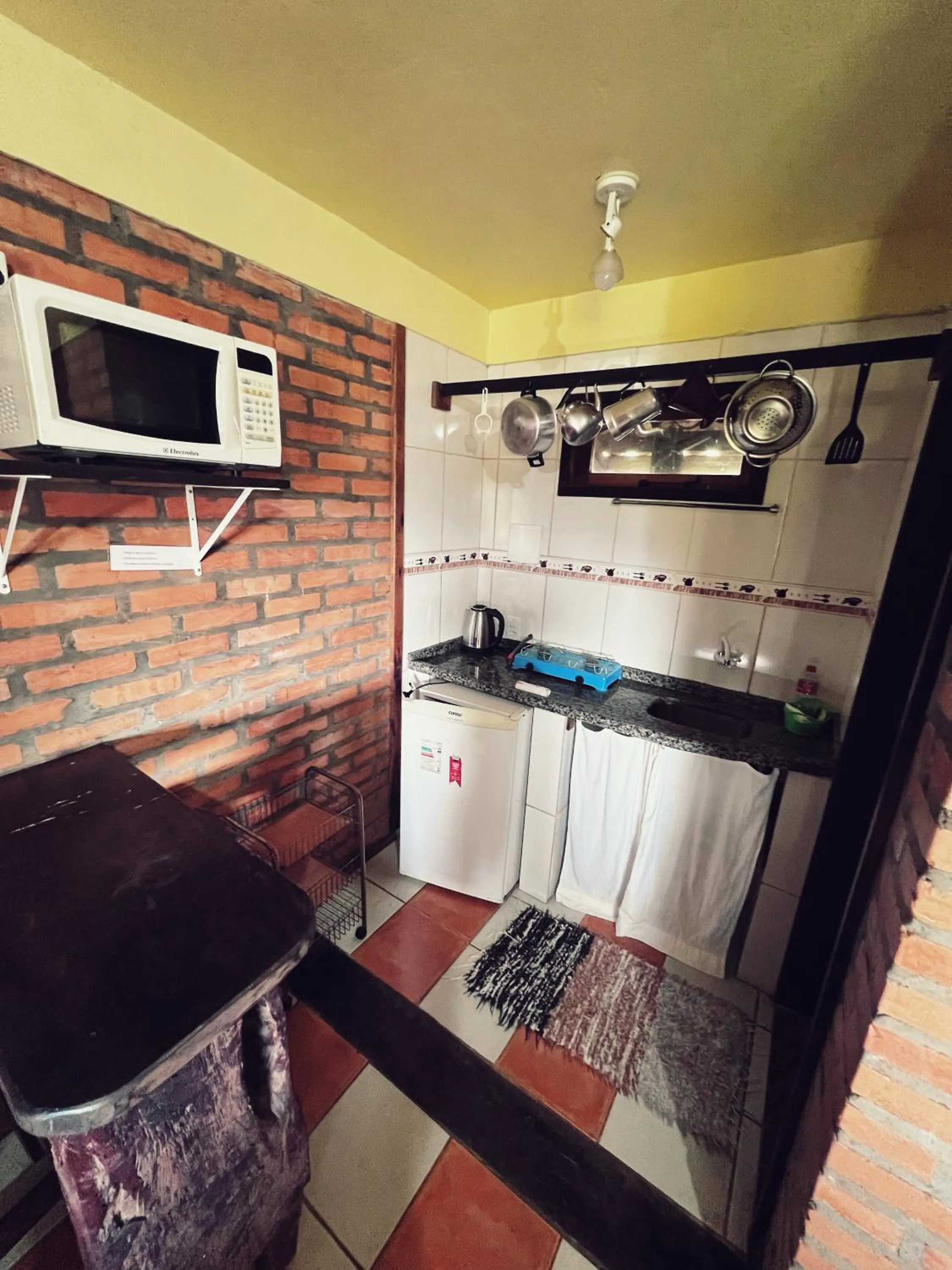 Kitchen or kitchenette in Pousada Meia Lua