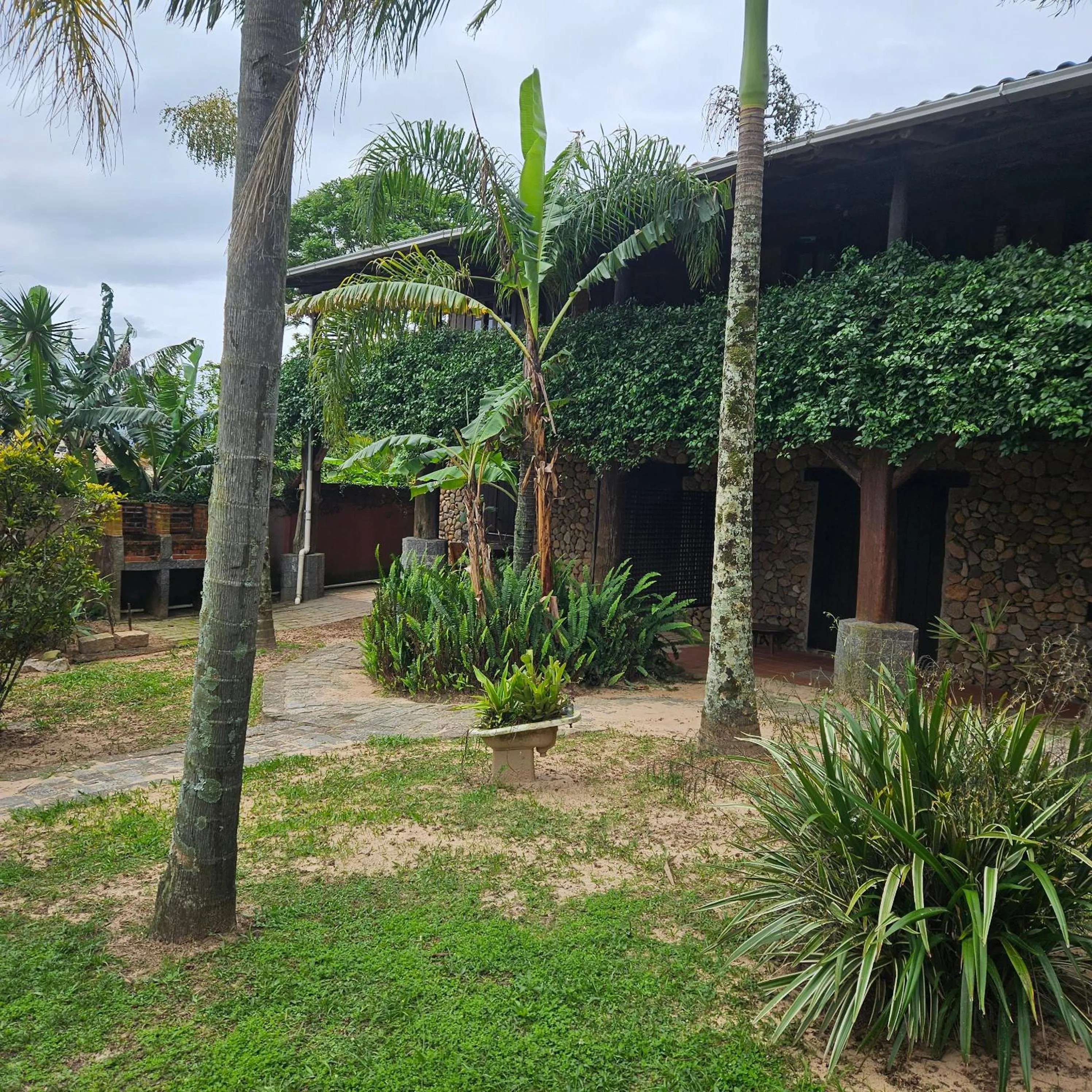 Garden in Pousada Meia Lua