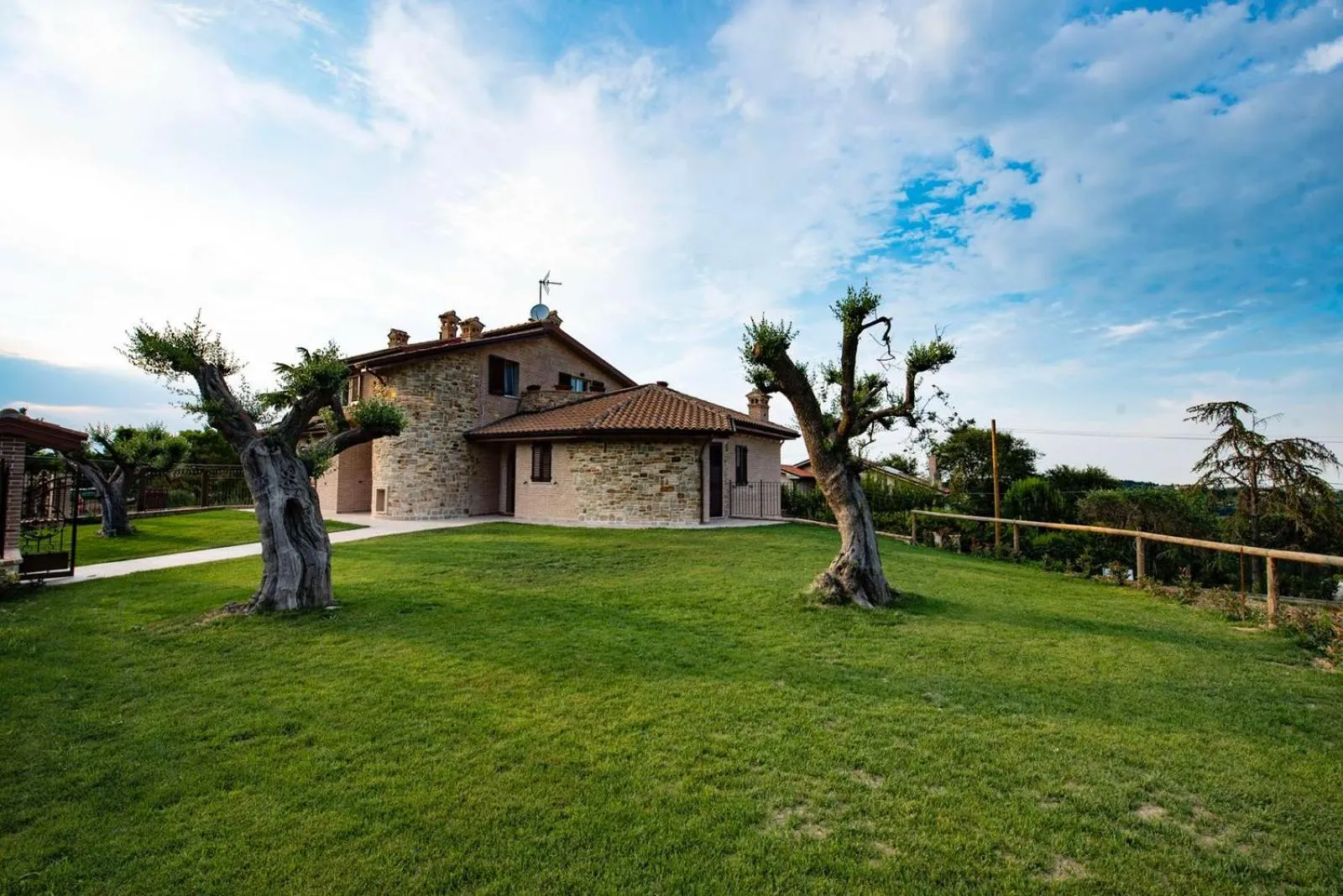 Property building in B&B Madonna Carradori Country