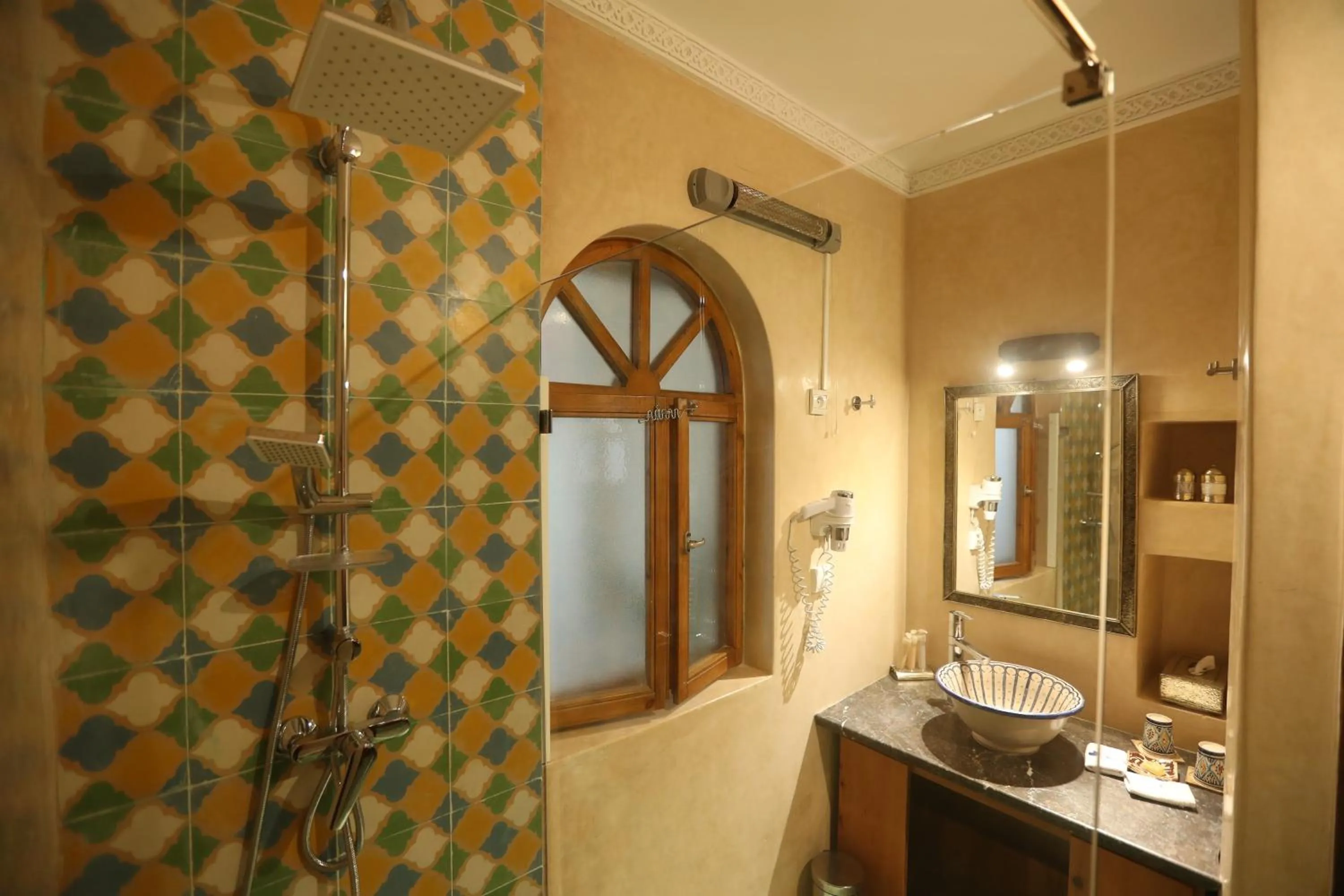 Shower in Riad Perle D'Eau