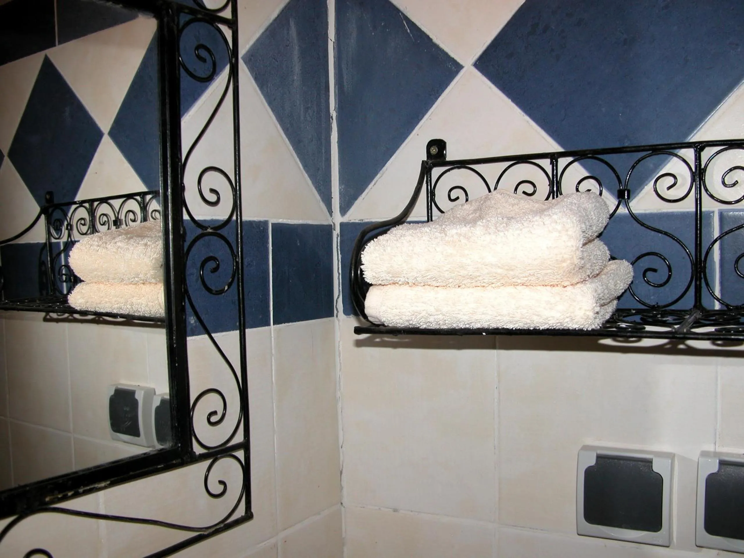 Bathroom in Kasbah Iswan