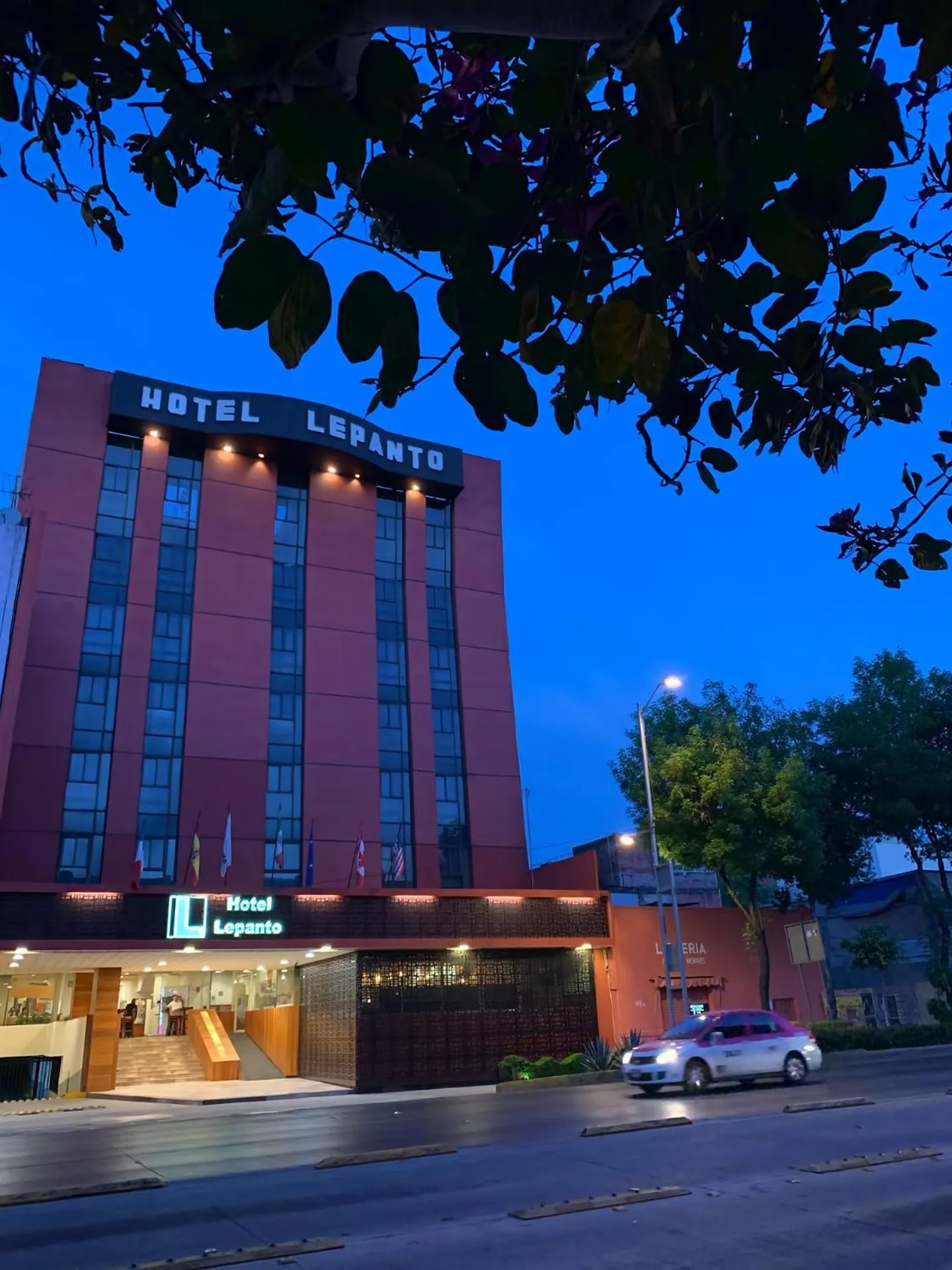 Property building in Hotel Lepanto Reforma