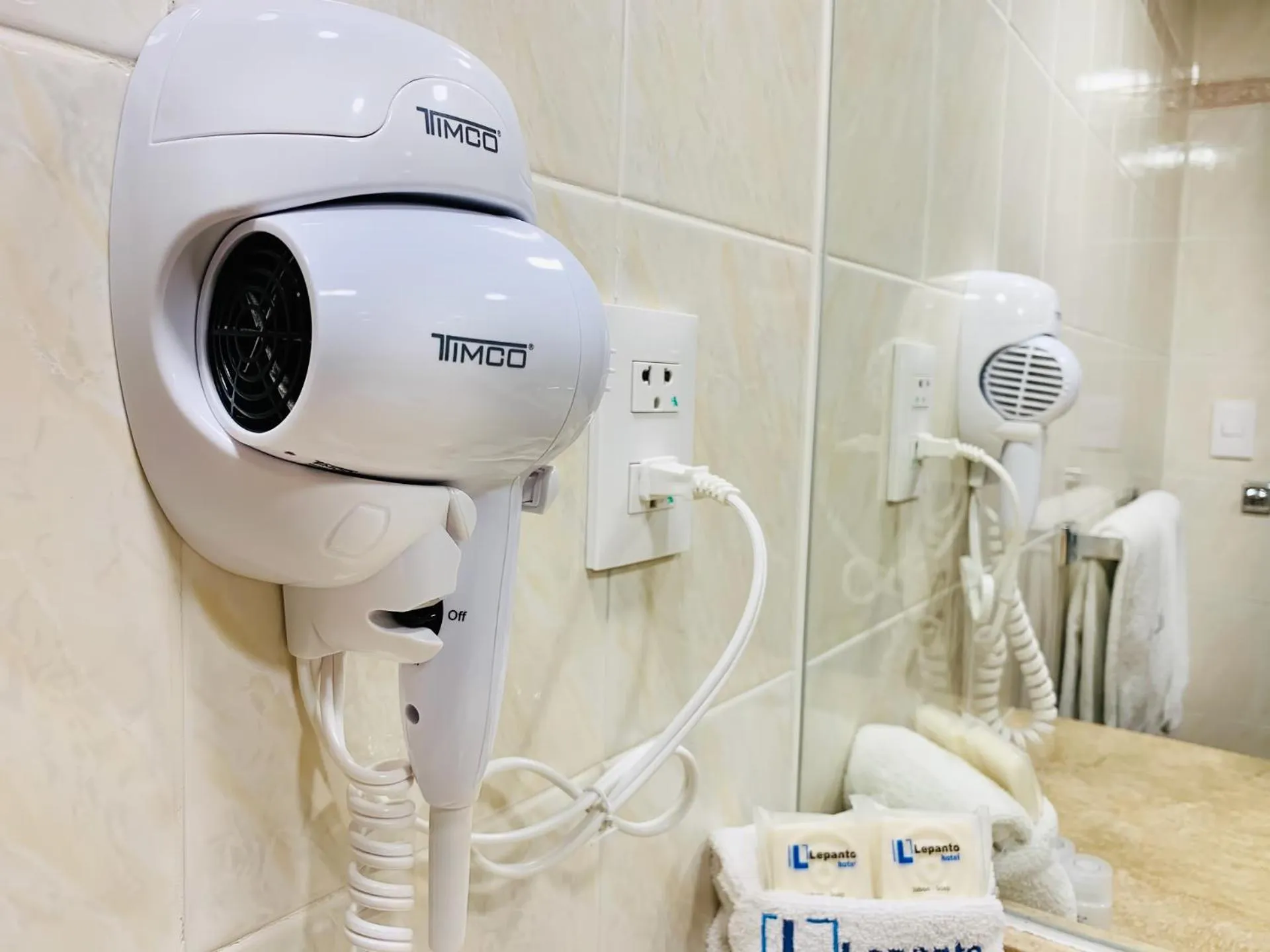 hair dryier in Hotel Lepanto Reforma