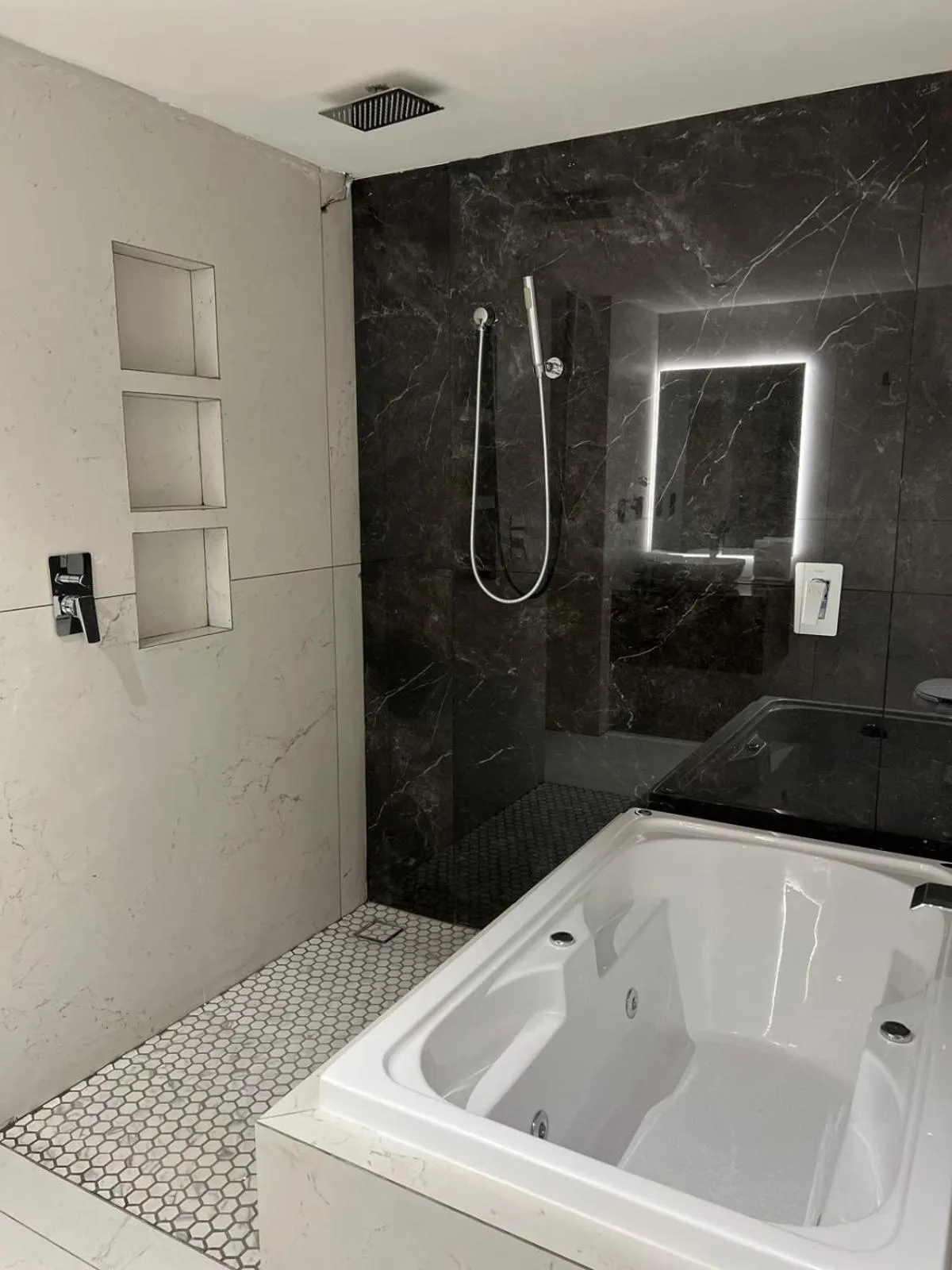 Hot Tub in Hotel Lepanto Reforma