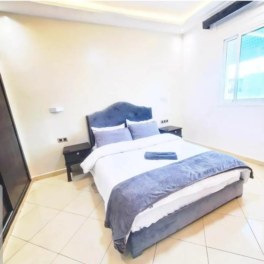 Bed in Modern Flat with sea view