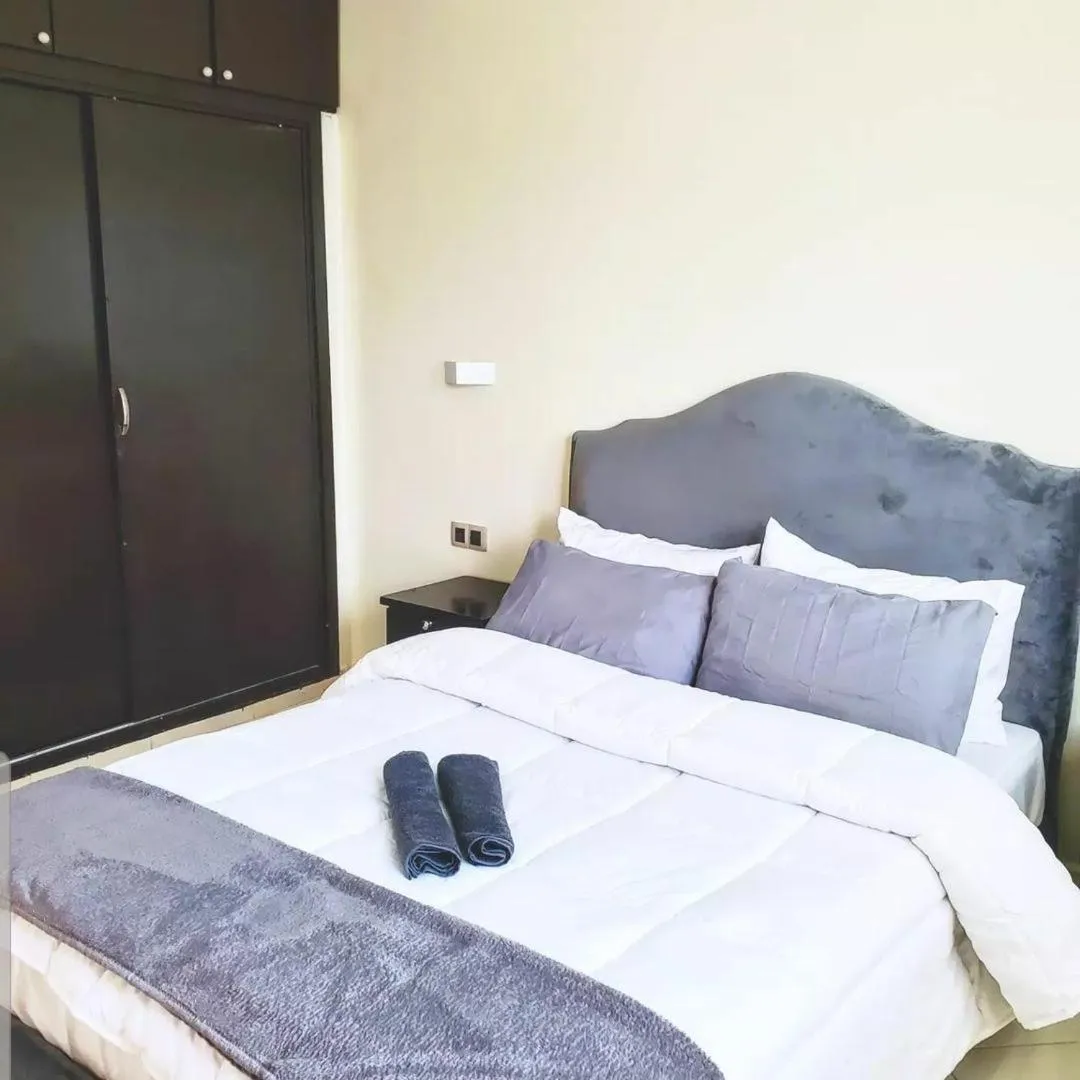 Bed in Modern Flat with sea view