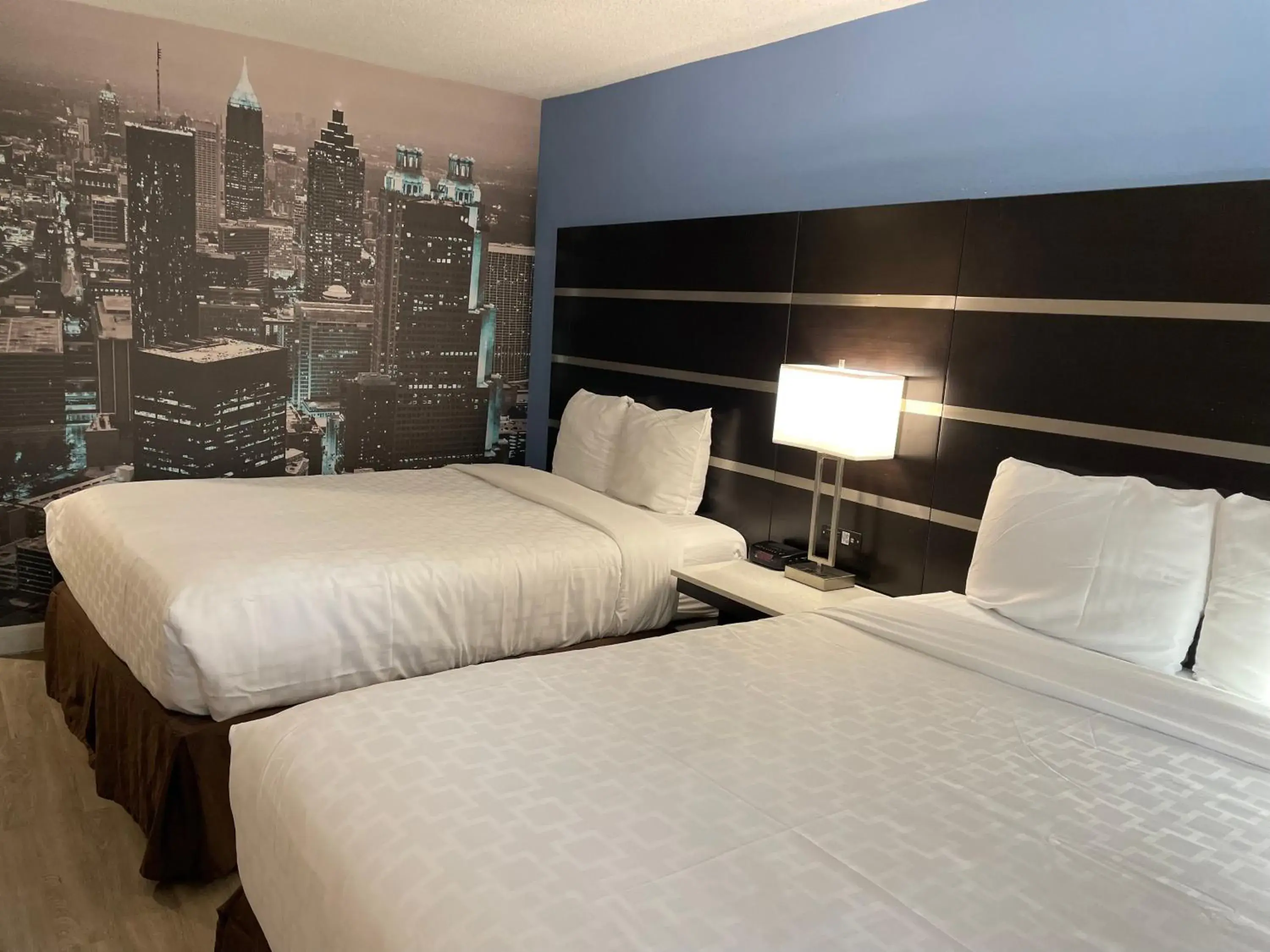 Standard Queen Room with Two Queen Beds - Non Smoking in Clarion Pointe Atlanta Airport College Park Standard Queen Room with Two Queen Beds - Non Smoking in Clarion Pointe Atlanta Airport College Park