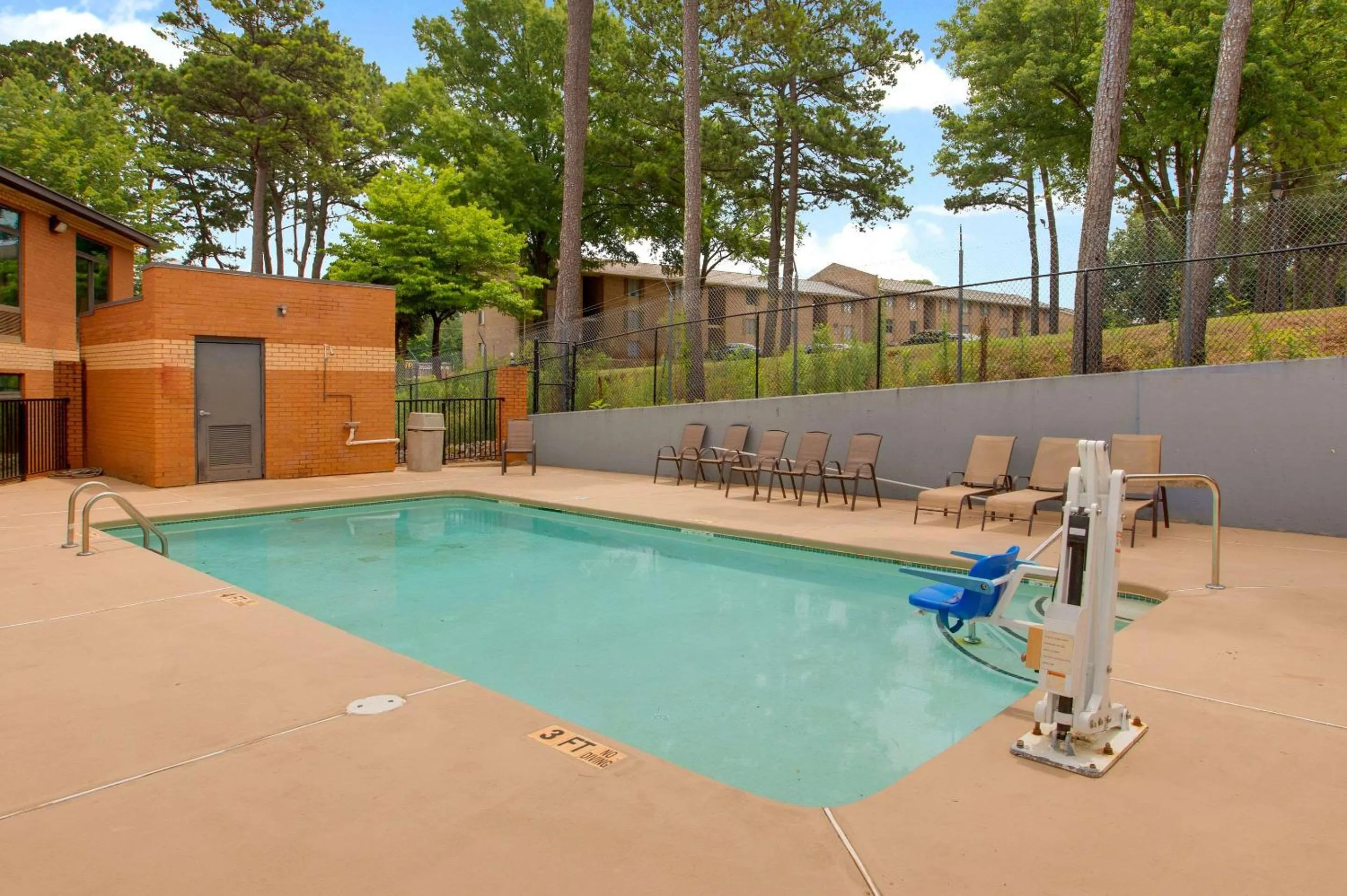 Pool view in Clarion Pointe Atlanta Airport College Park