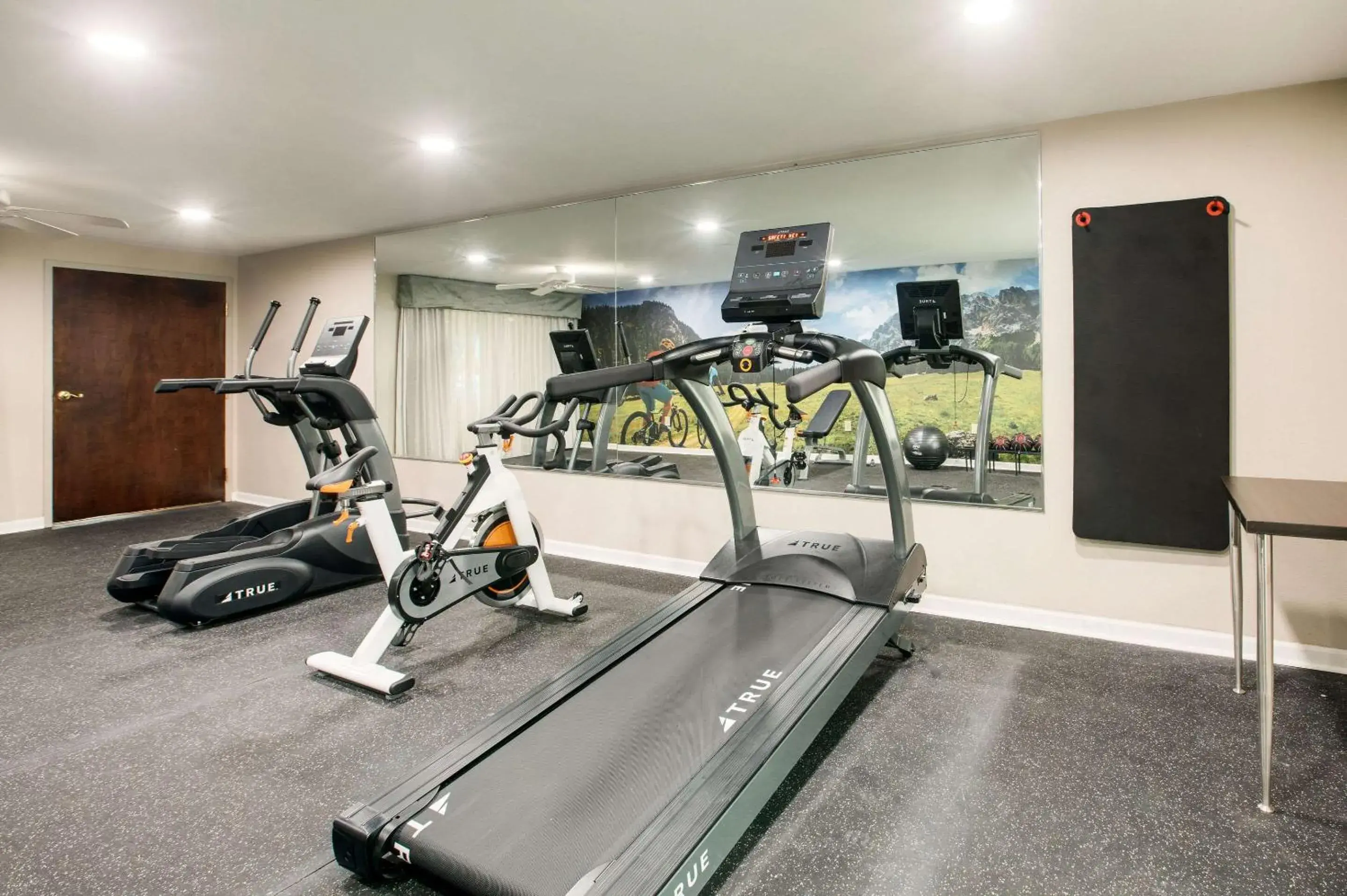 Spa and wellness centre/facilities in Clarion Pointe Atlanta Airport College Park Spa and wellness centre/facilities in Clarion Pointe Atlanta Airport College Park