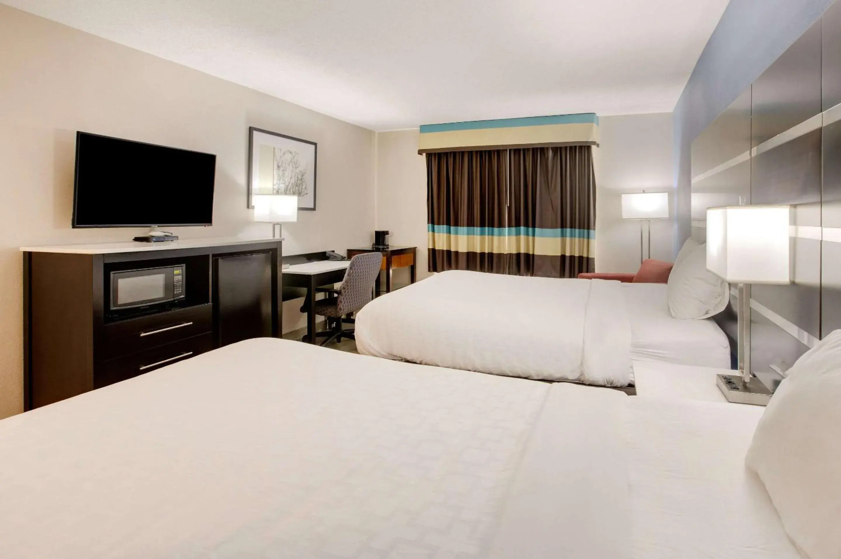 Bedroom, Bed in Clarion Pointe Atlanta Airport College Park Bedroom, Bed in Clarion Pointe Atlanta Airport College Park